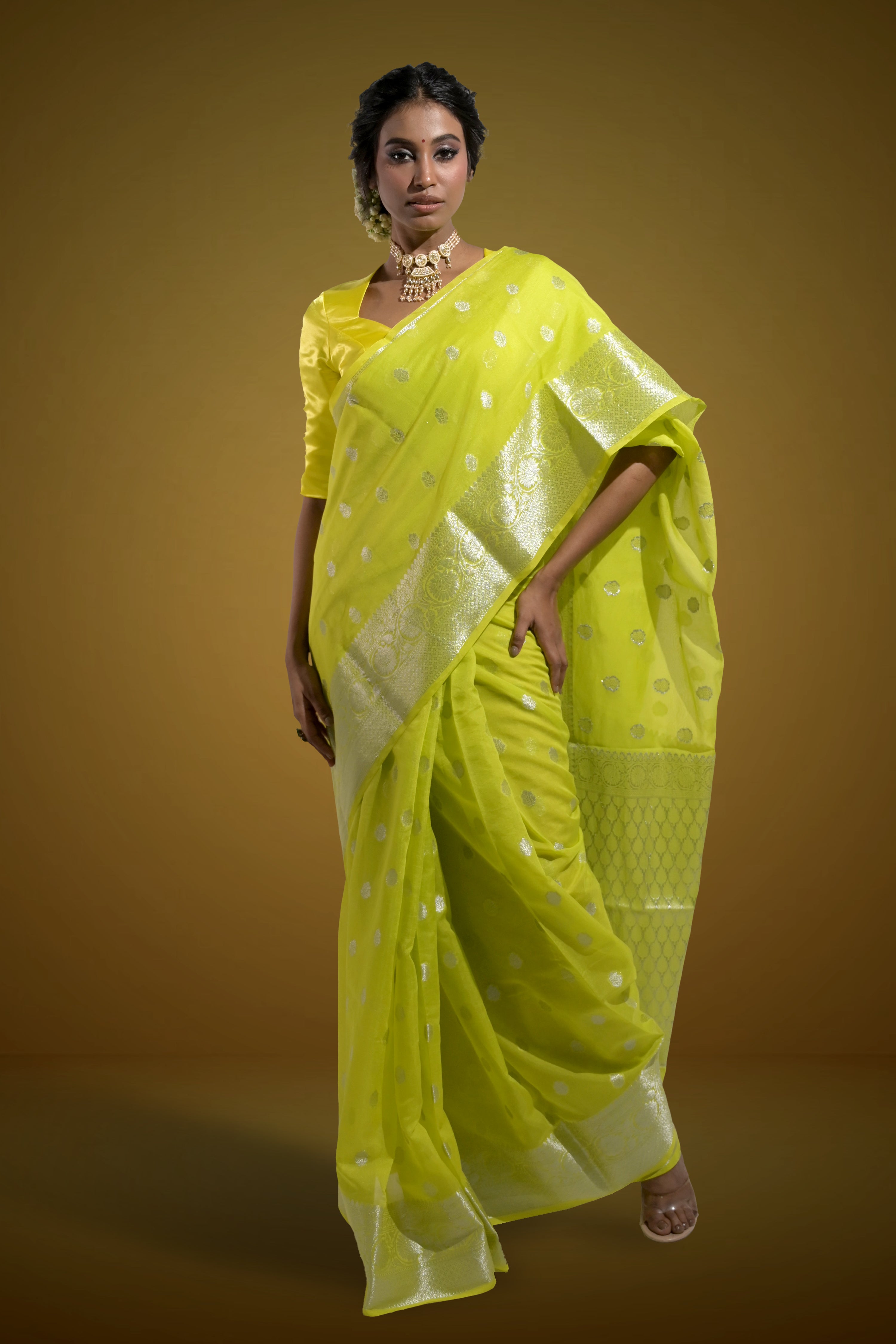 Sunehri Sur I Neon Green Handloom Silk Banarasi Saree with Zari Border