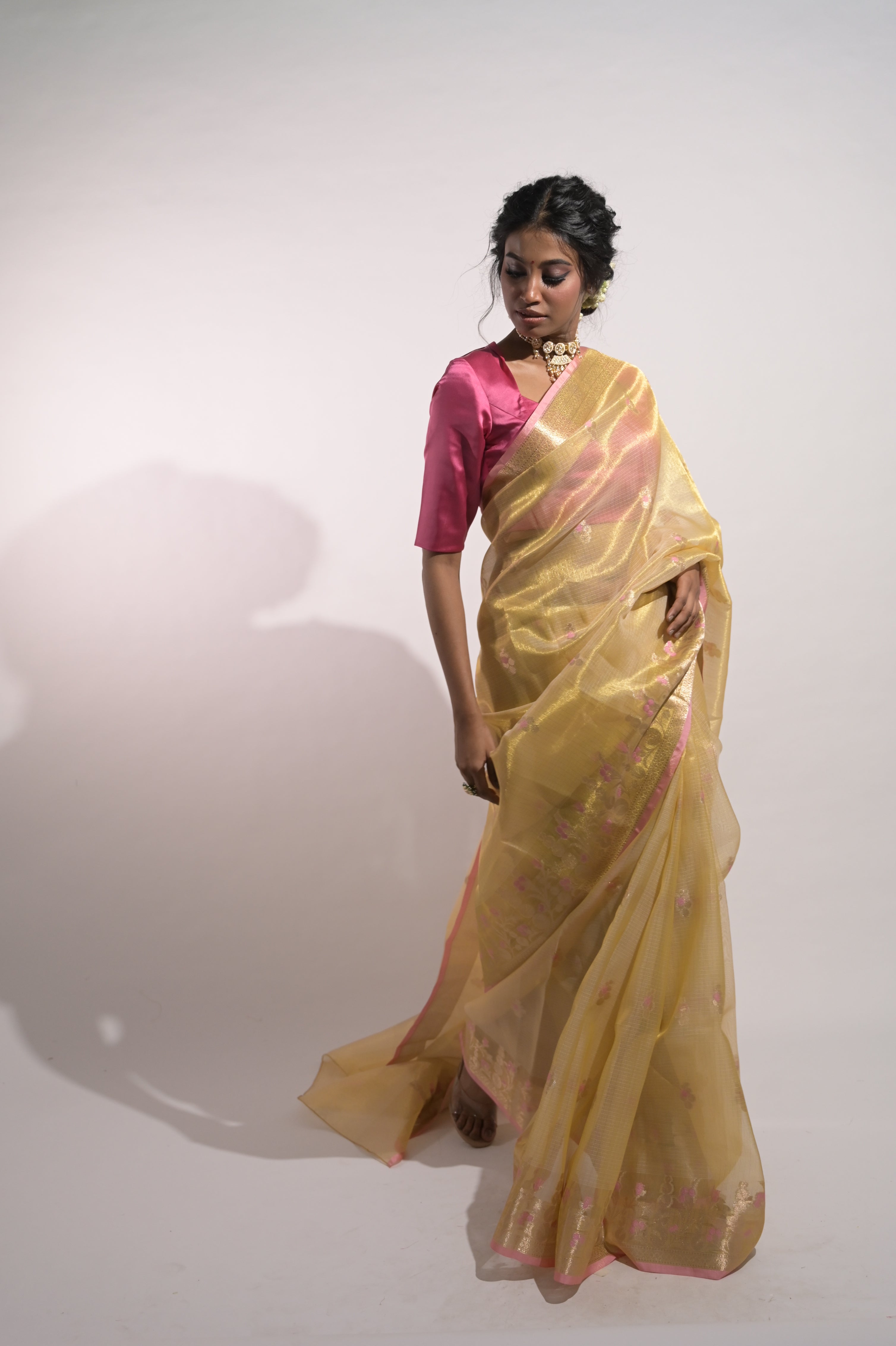 Maalika I Light Yellow Handloom Tissue Kota Banarasi Saree