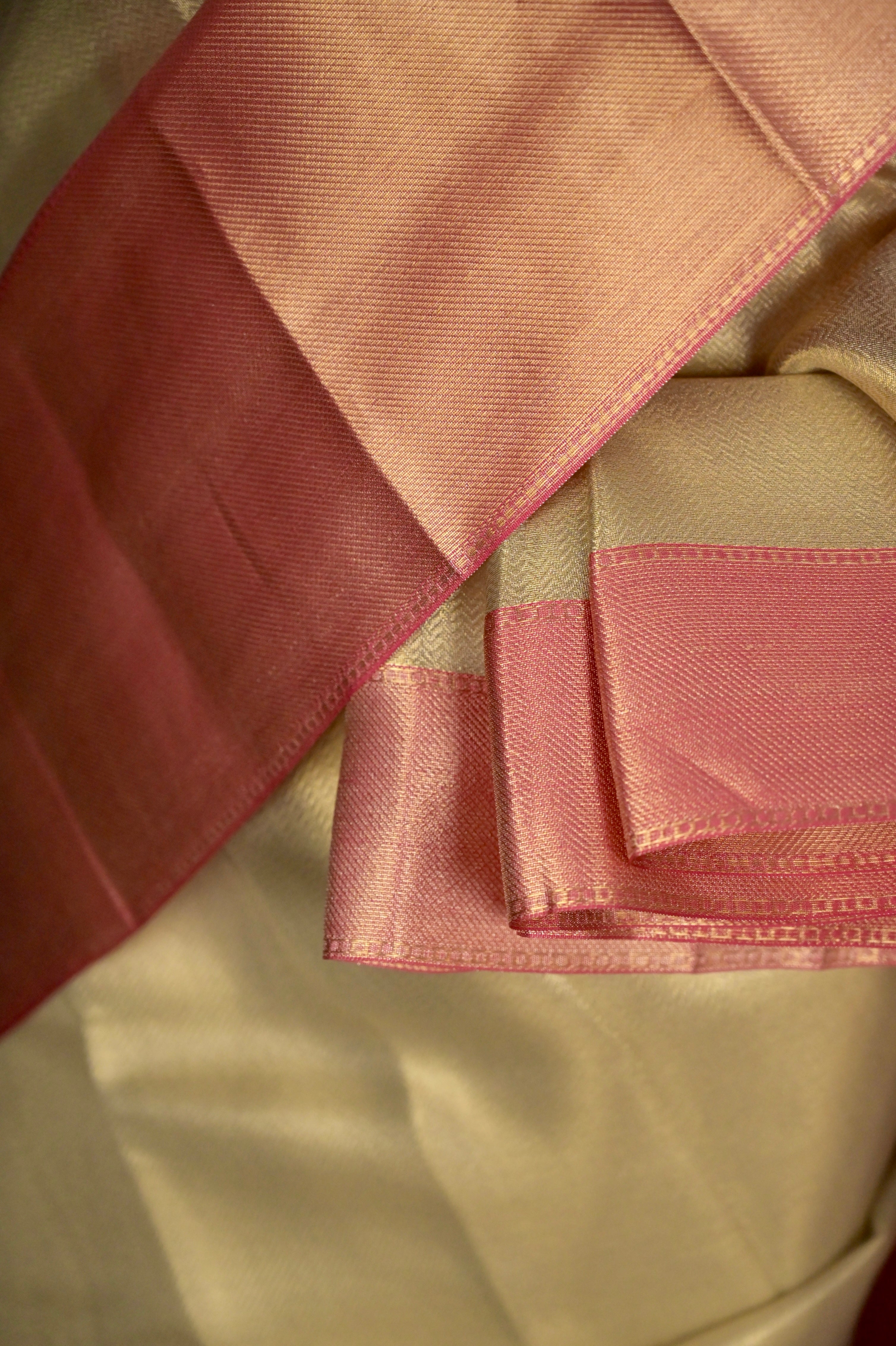 Zarika I Ivory Handloom Brocade Banarasi Saree with Zari Border