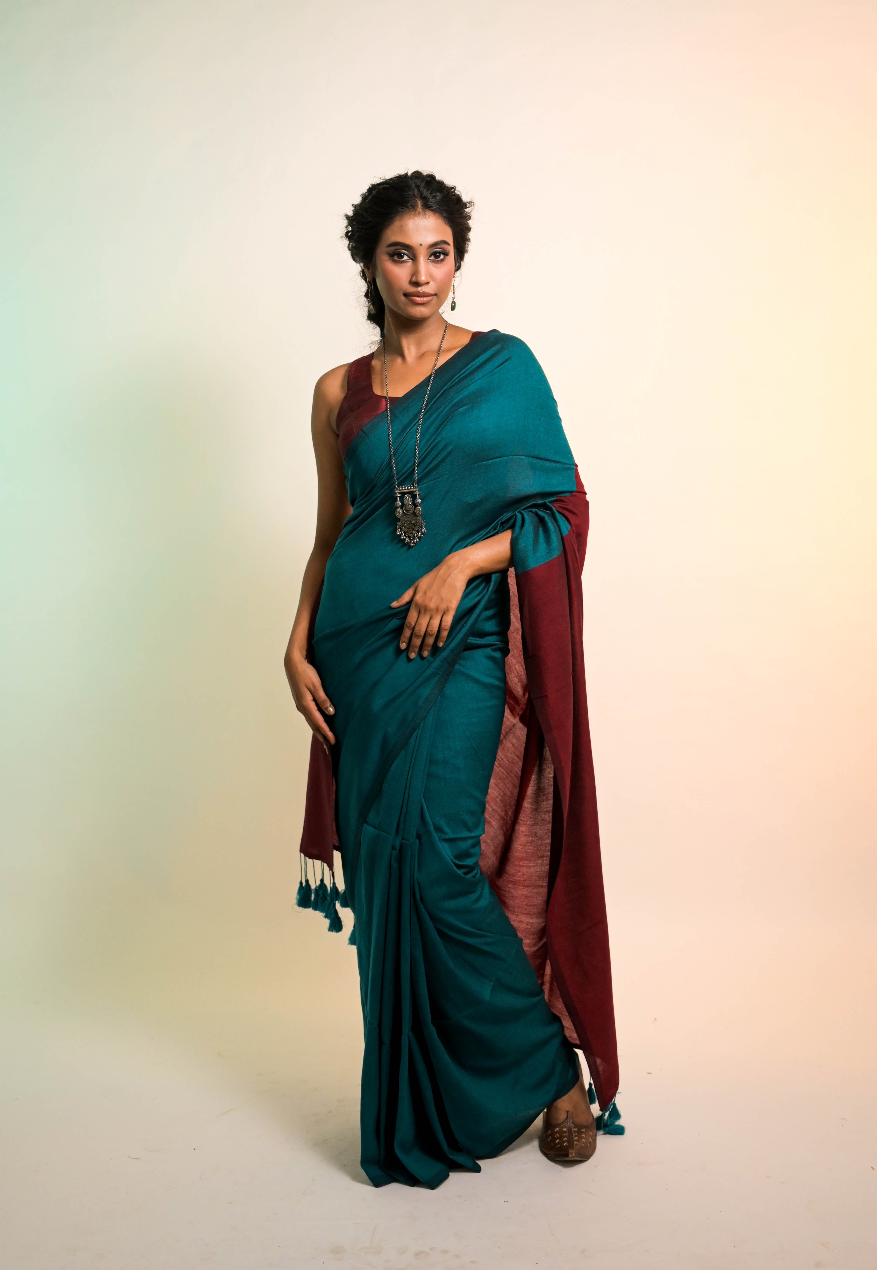 Dil ki Tamanna I Bottle Green Handloom Cotton Acrylic Saree