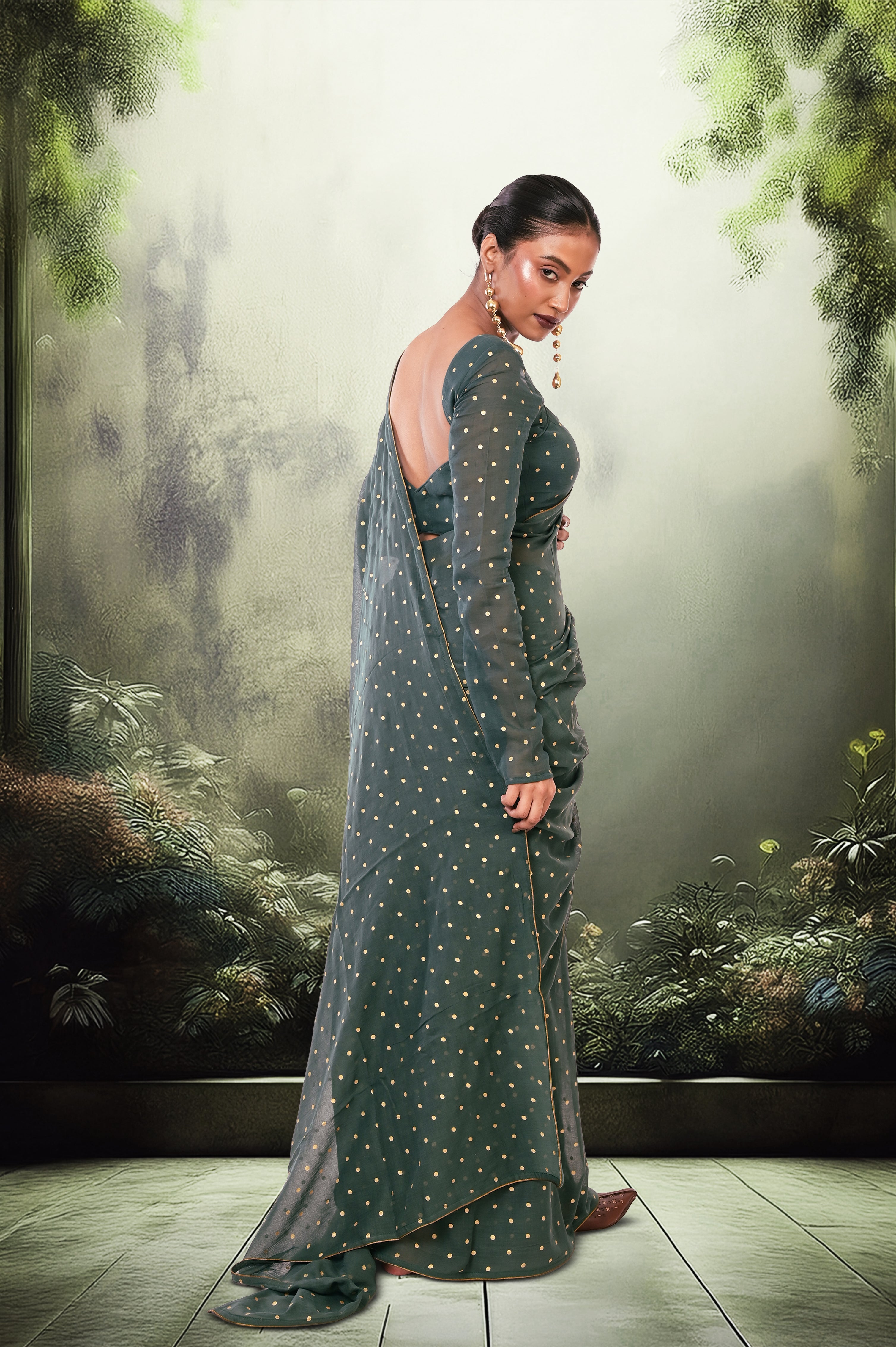 bottle-green-mul-mul-festive-saree