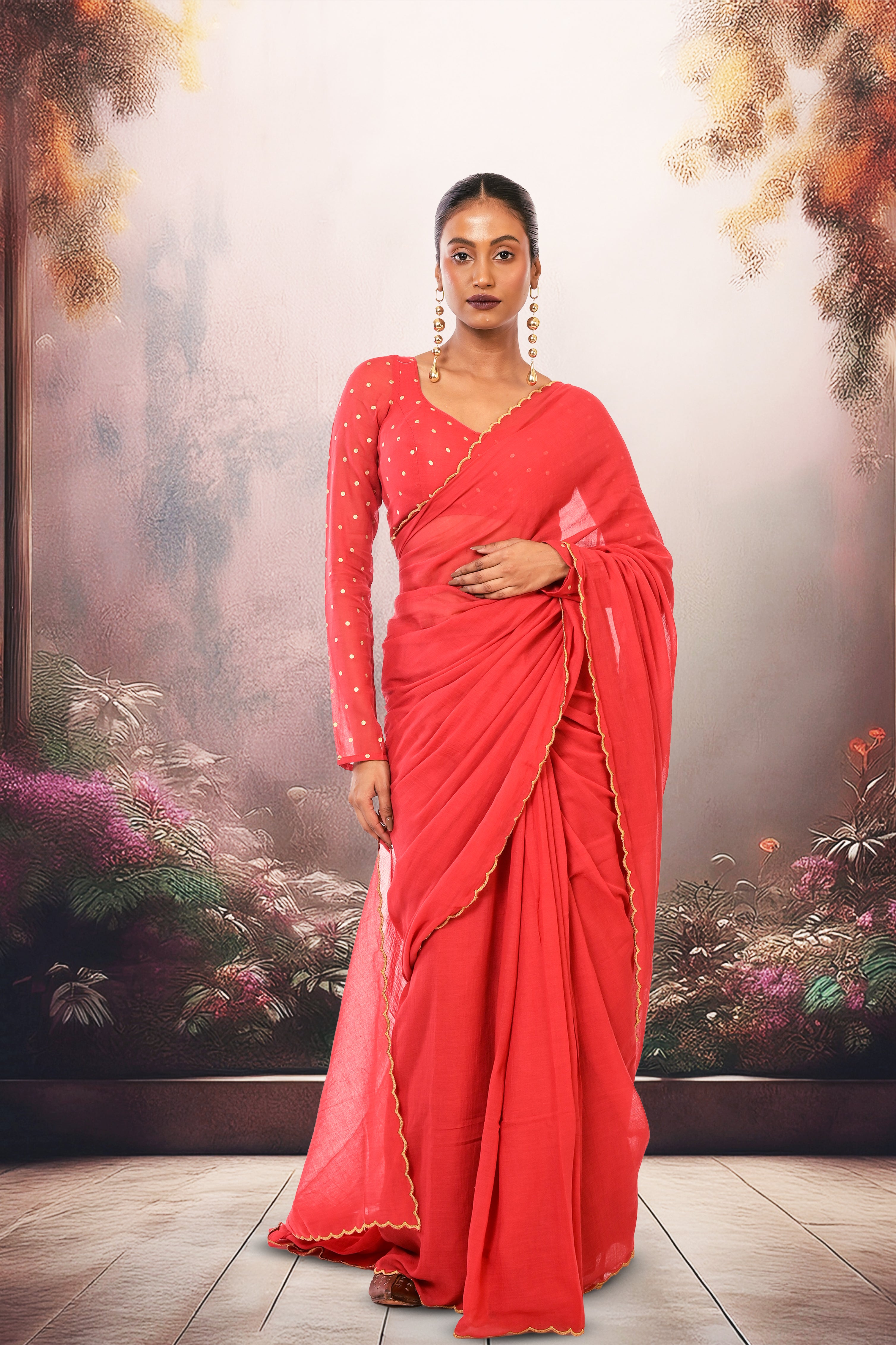 Handloom-red-mul-cotton-sareee-withscalloped-border