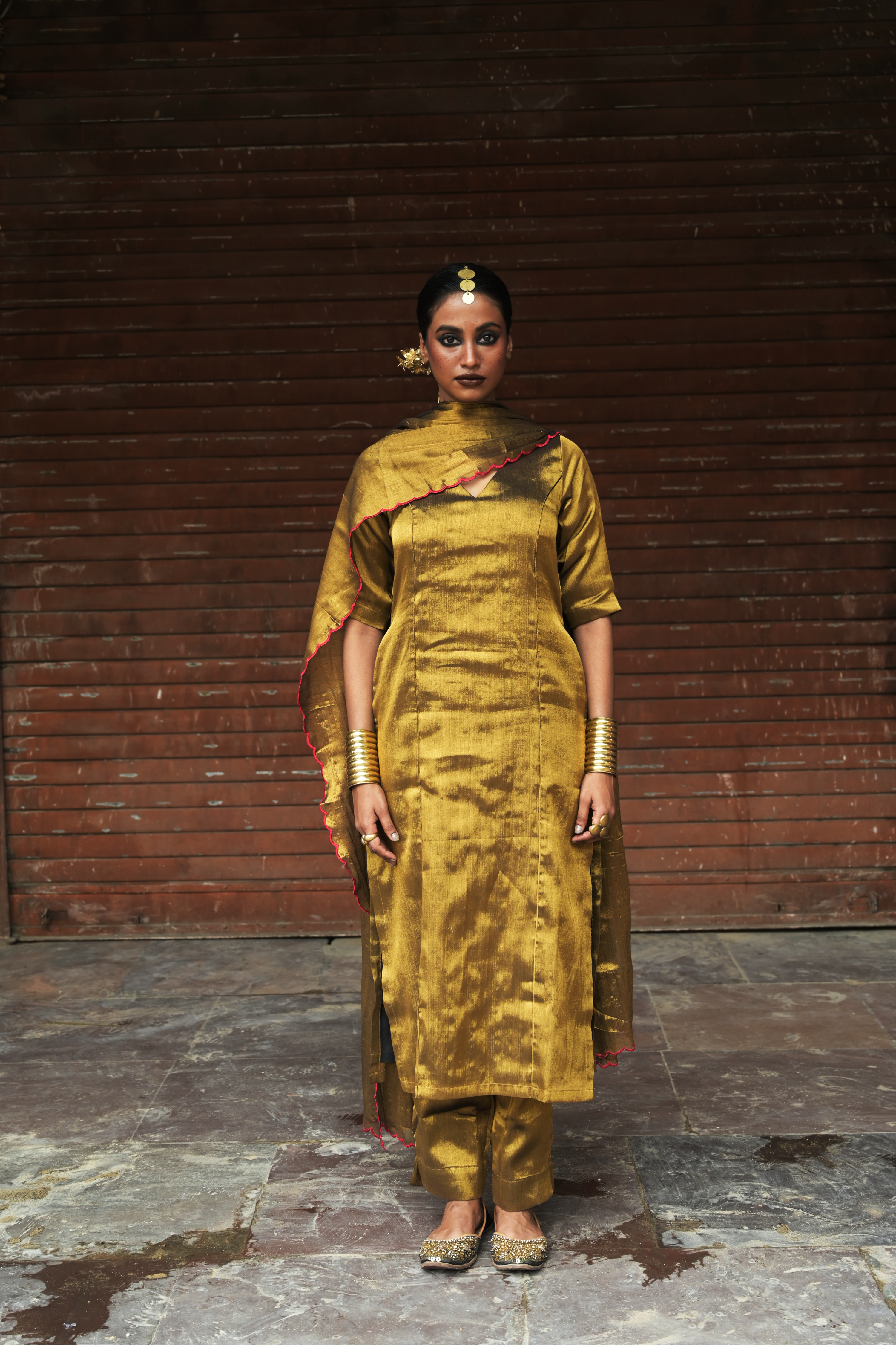 Swarnaya I Golden Handloom Tissue Kurti Pant Set with Dupatta