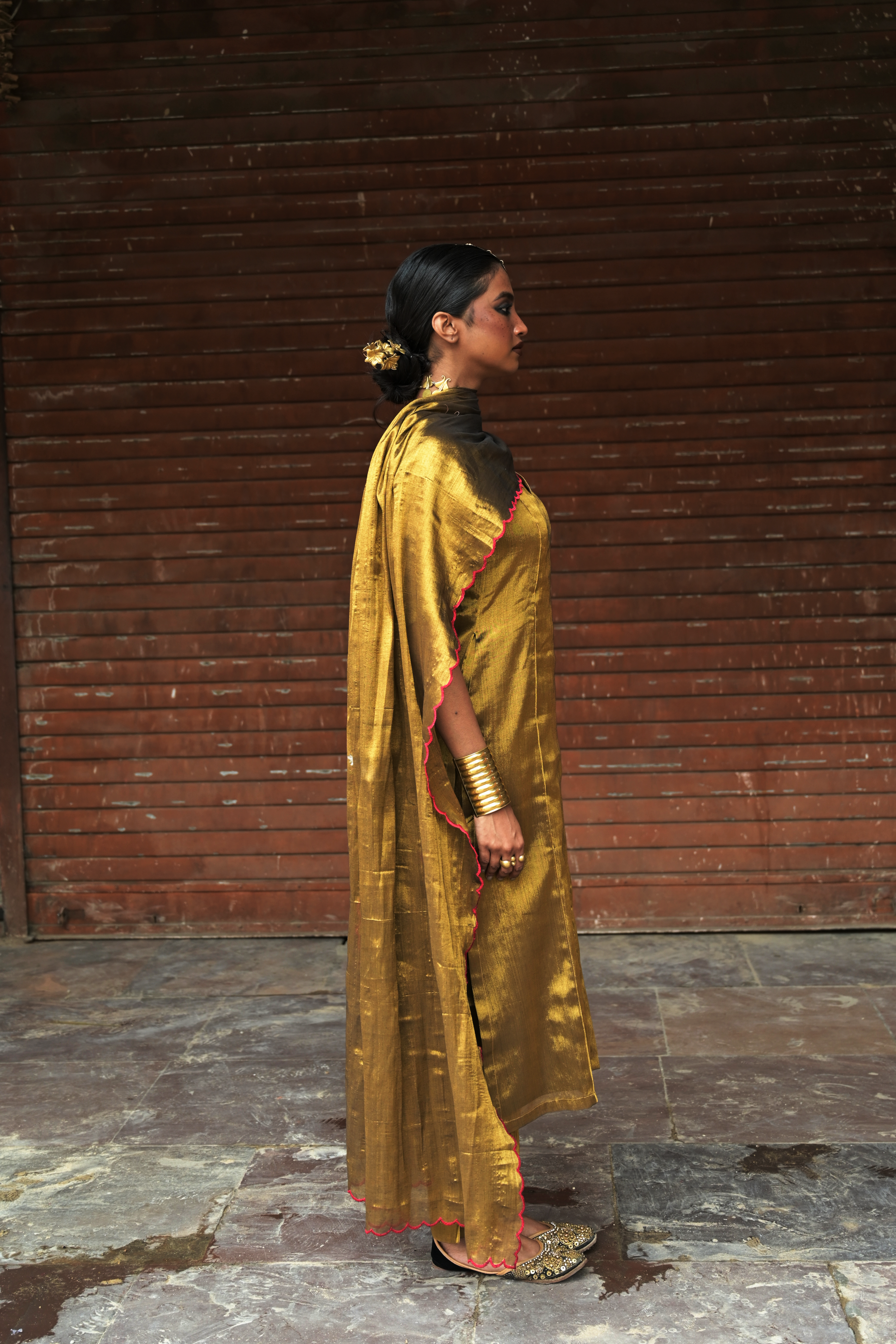Swarnaya I Golden Handloom Tissue Kurti Pant Set with Dupatta