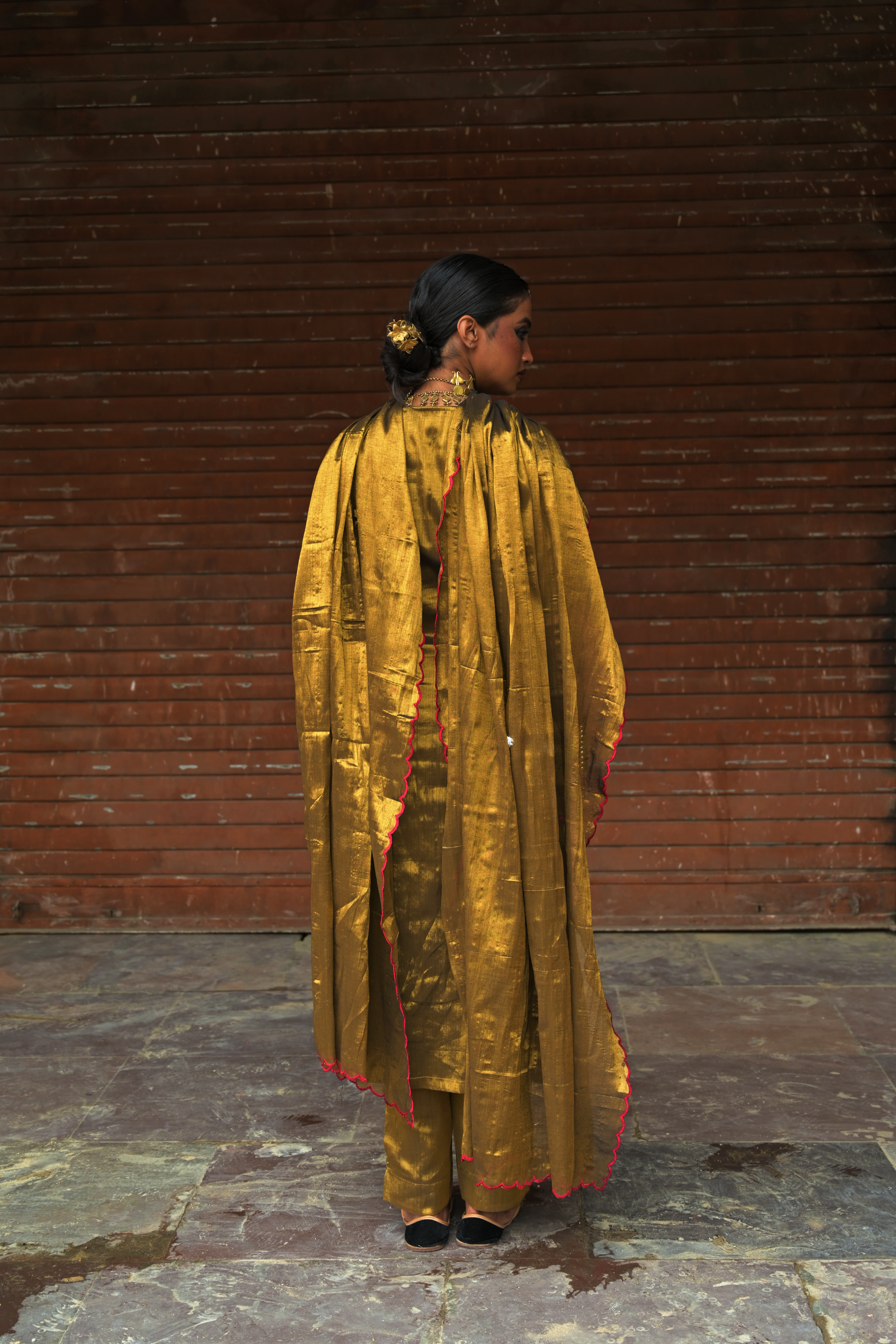 Swarnaya I Golden Handloom Tissue Kurti Pant Set with Dupatta