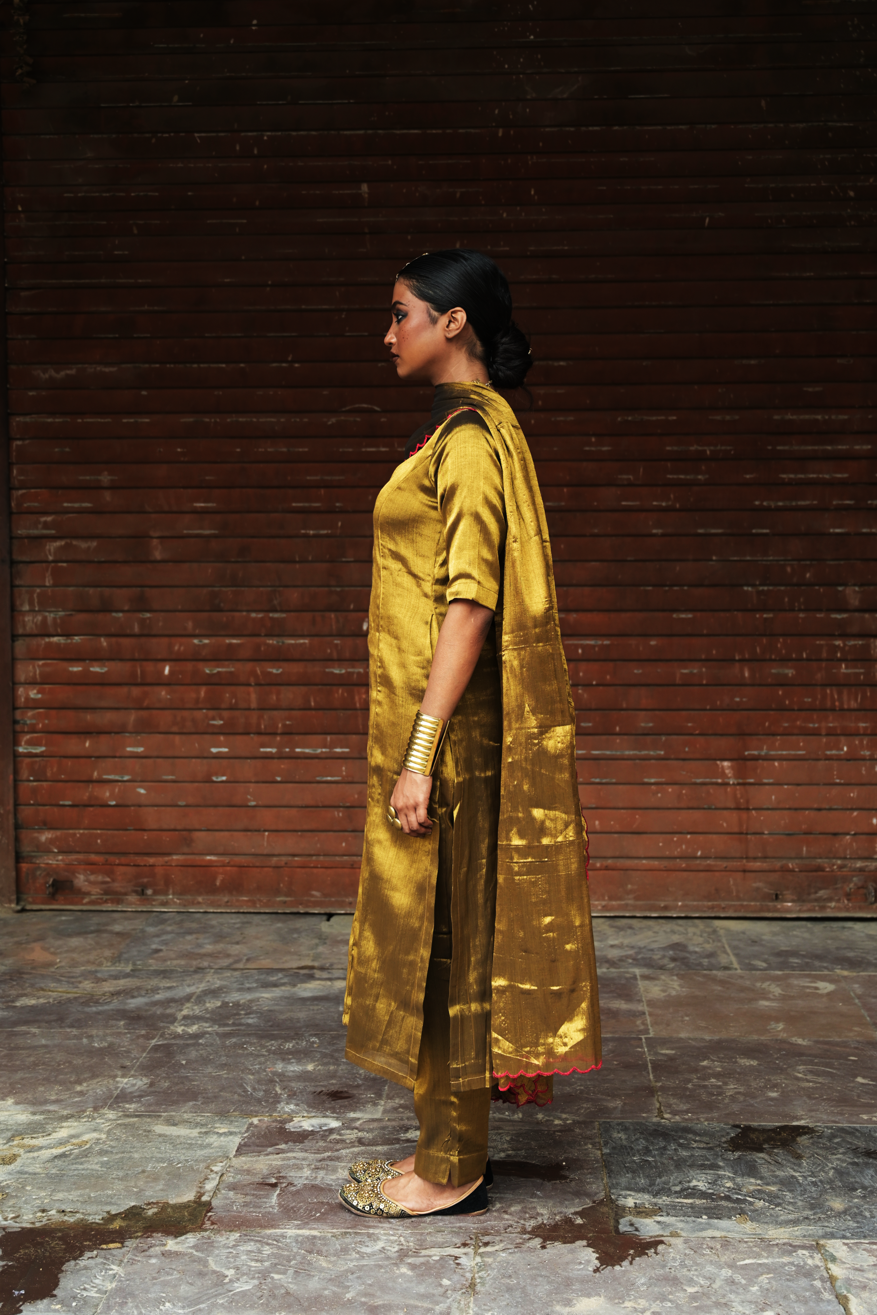 Swarnaya I Golden Handloom Tissue Kurti Pant Set with Dupatta