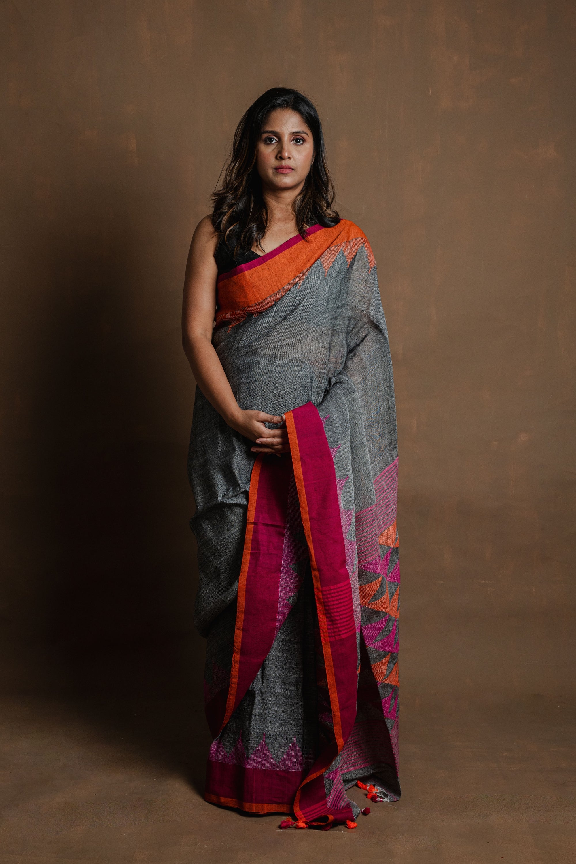 Desiring Grey Banarasi Woven Silk Saree With Designer Blouse – Zari Banaras