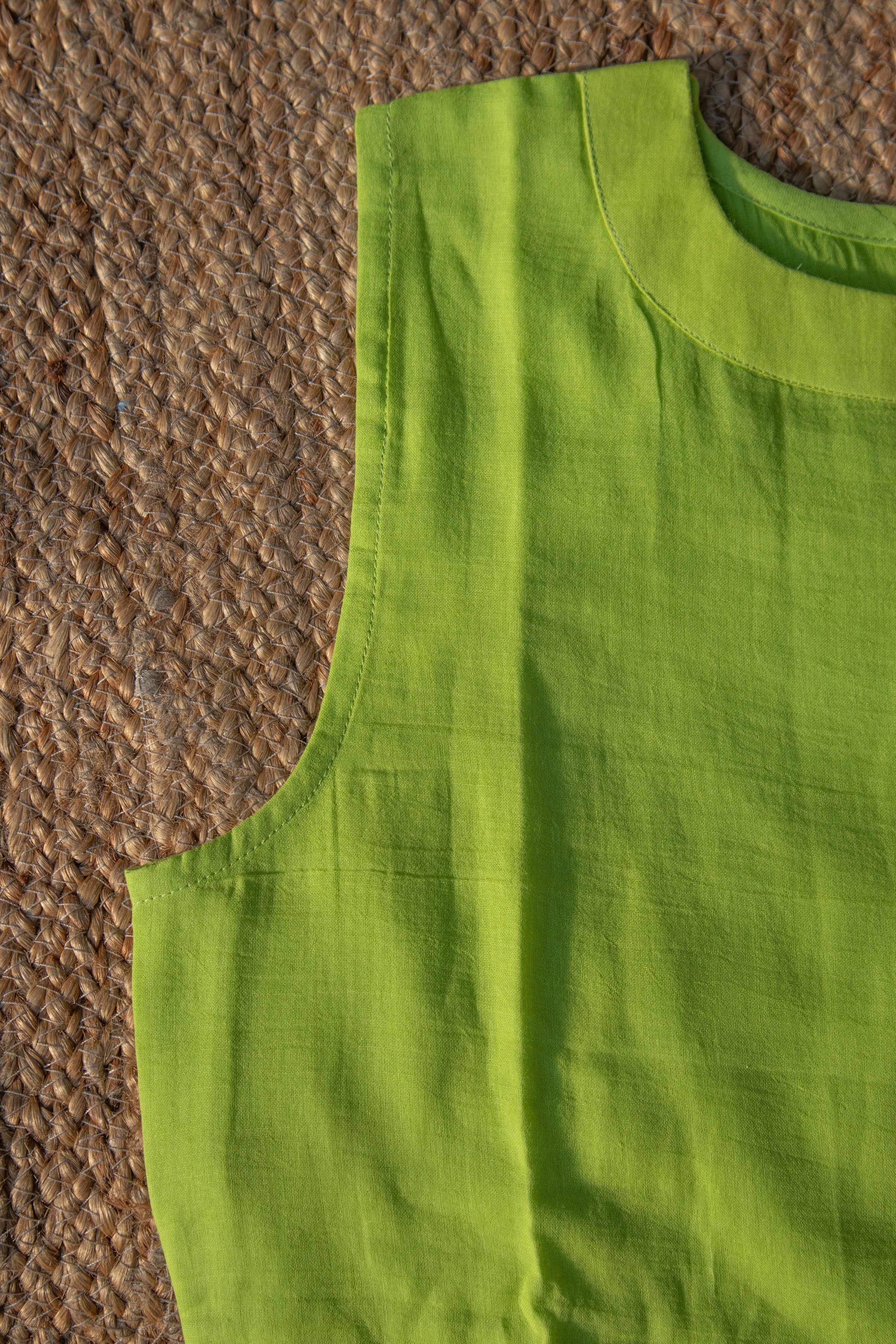 Mili I Lime Green Handloom Mul Cotton Sleeveless Kurta Pant Set