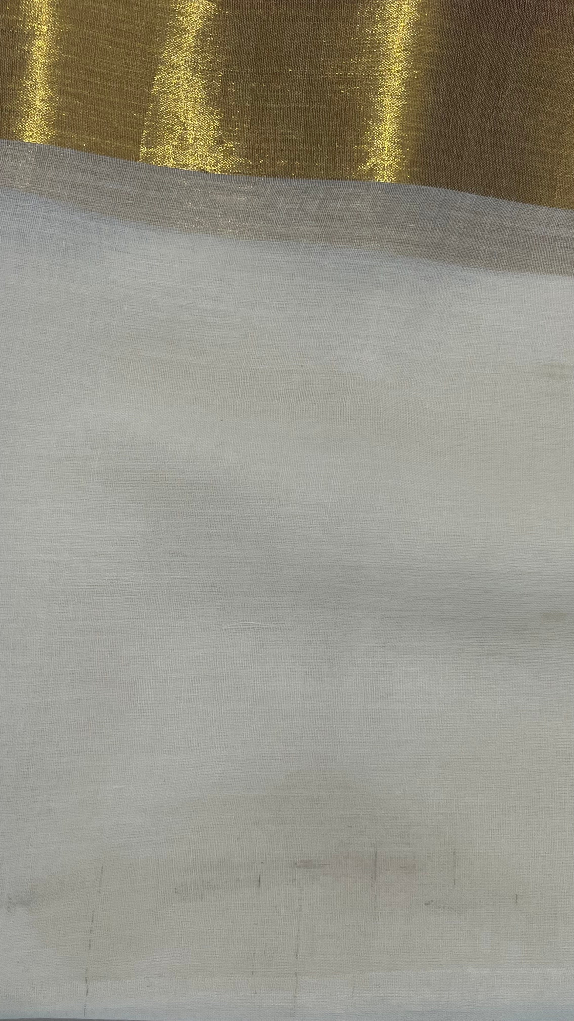 Chandralekha TLR-519 I White mul cotton saree with minimal flaws
