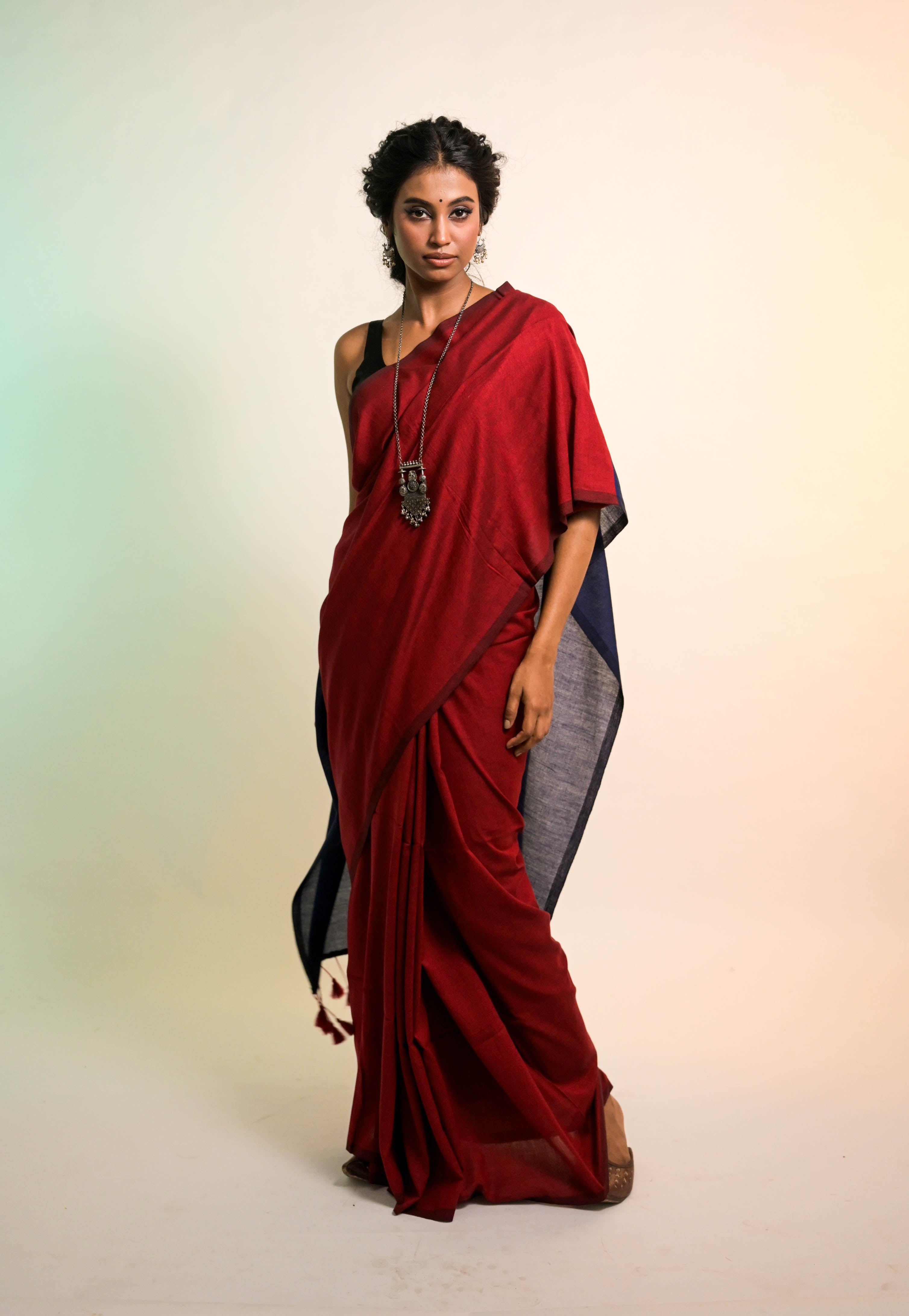 Ishq ke Jharokhe I Red Handloom Cotton Acrylic Saree