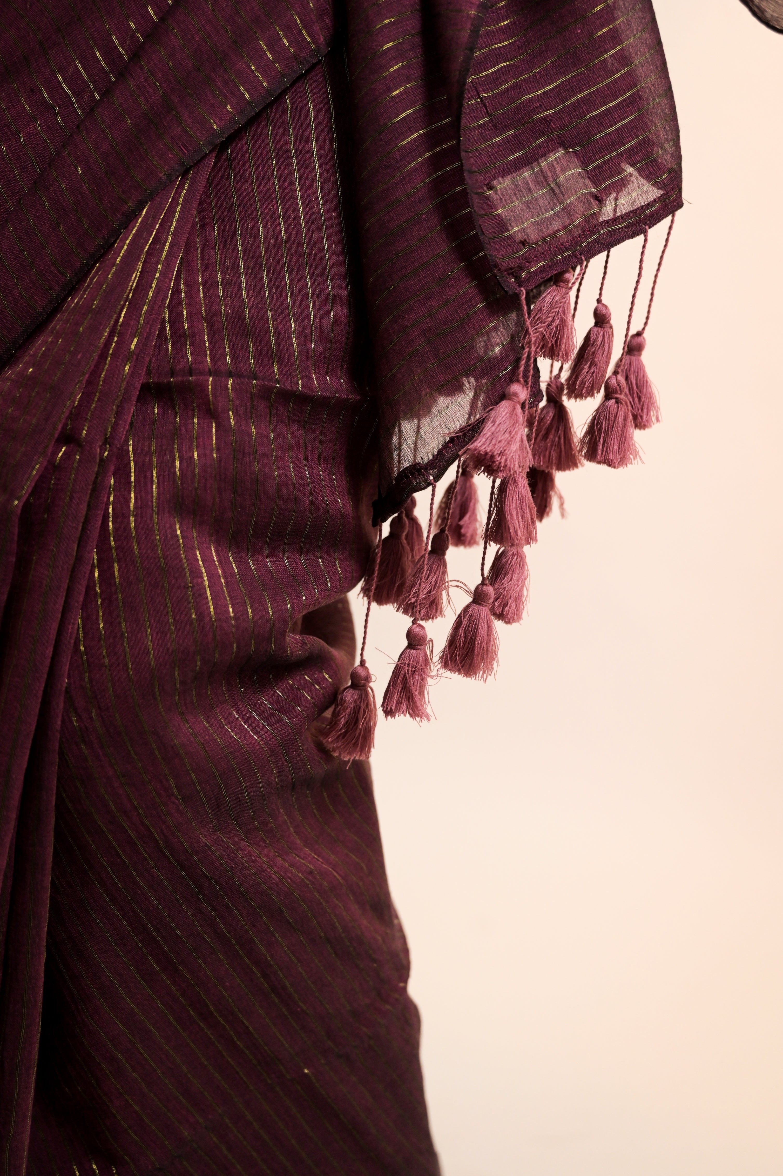 Burgundy Handloom Mul Cotton Zari Striped Saree With Black Silk Sleeveless Blouse Combo(Kanchan+Galaxy)