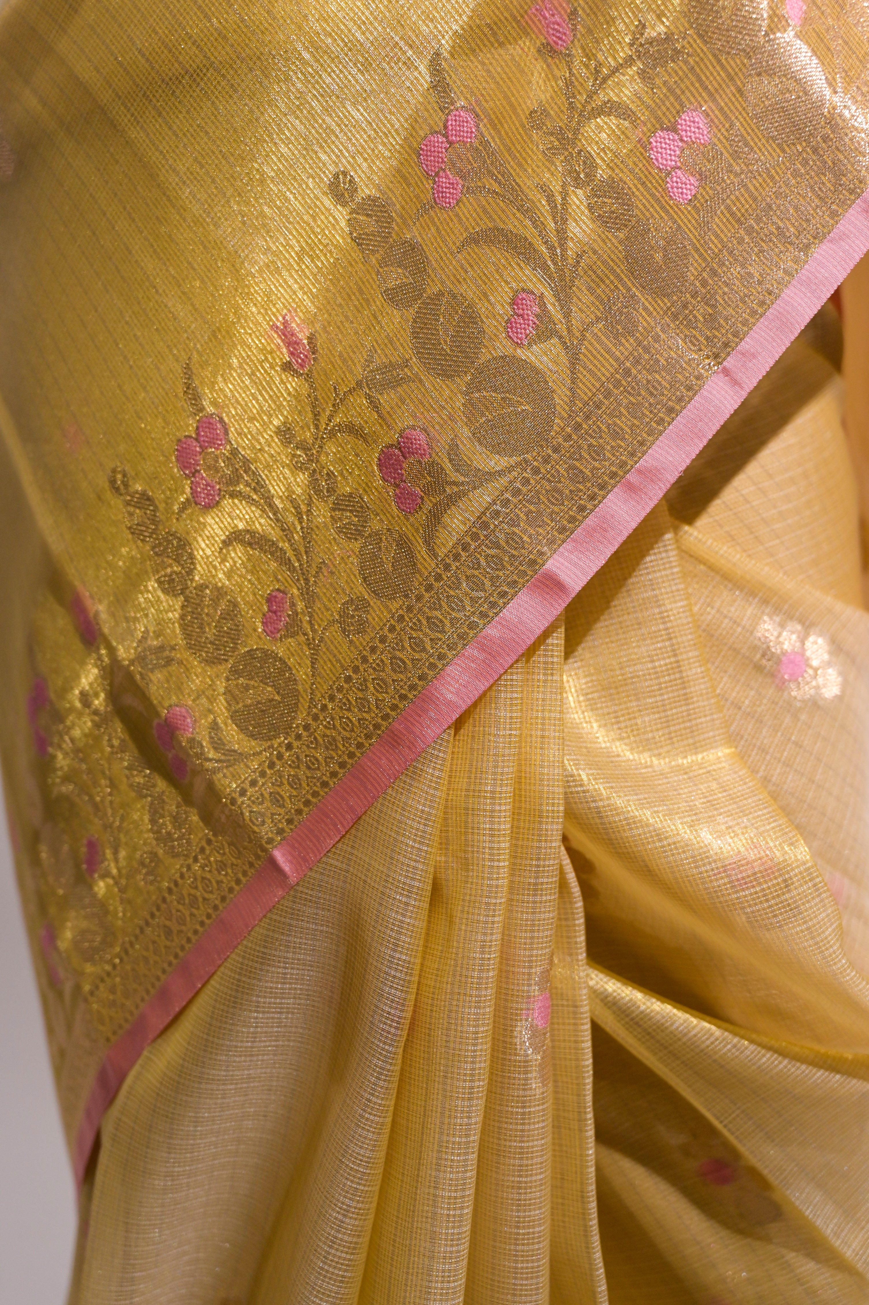 Maalika I Light Yellow Handloom Tissue Kota Banarasi Saree
