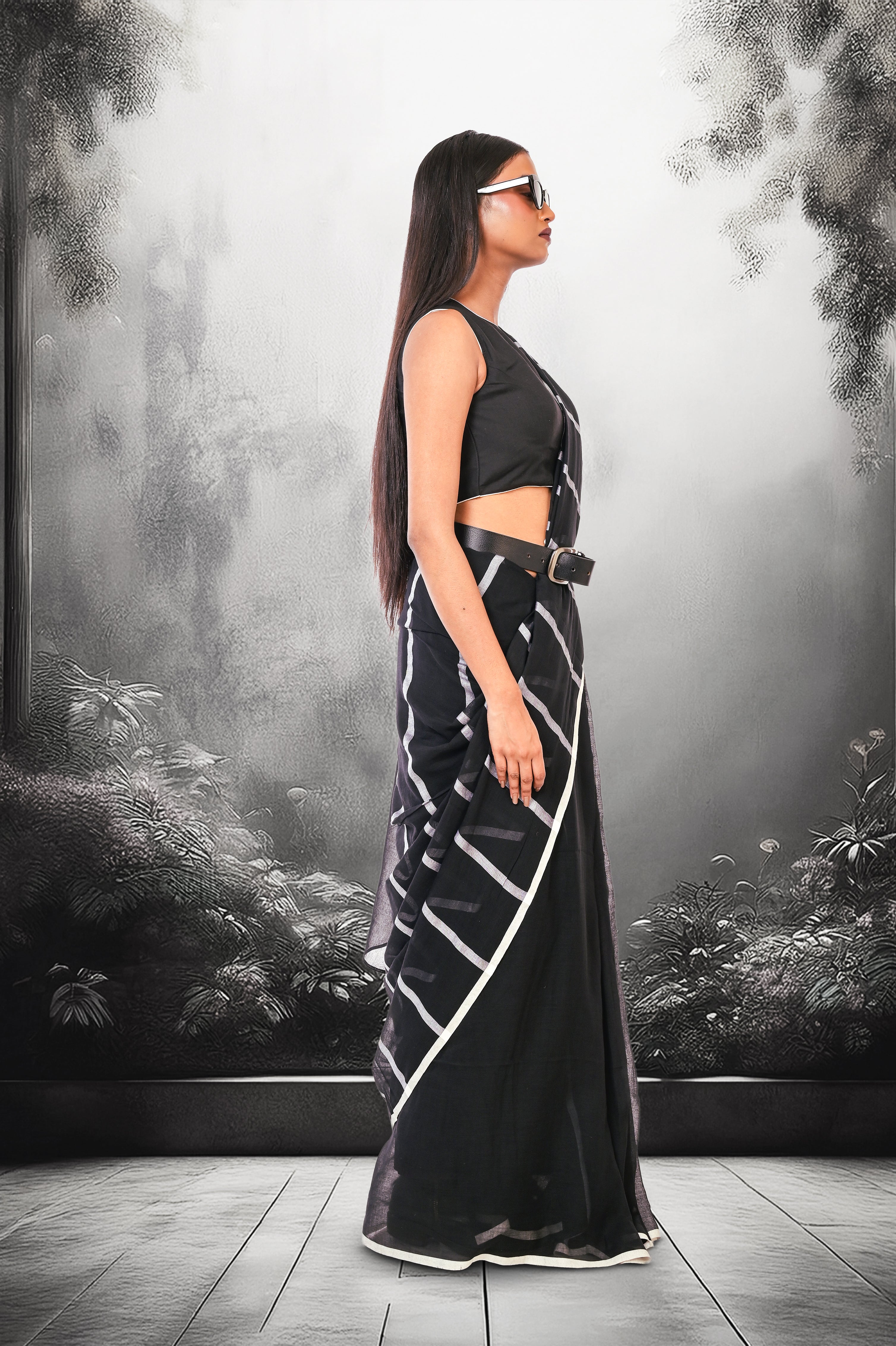 fomal-wear-stripes-saree