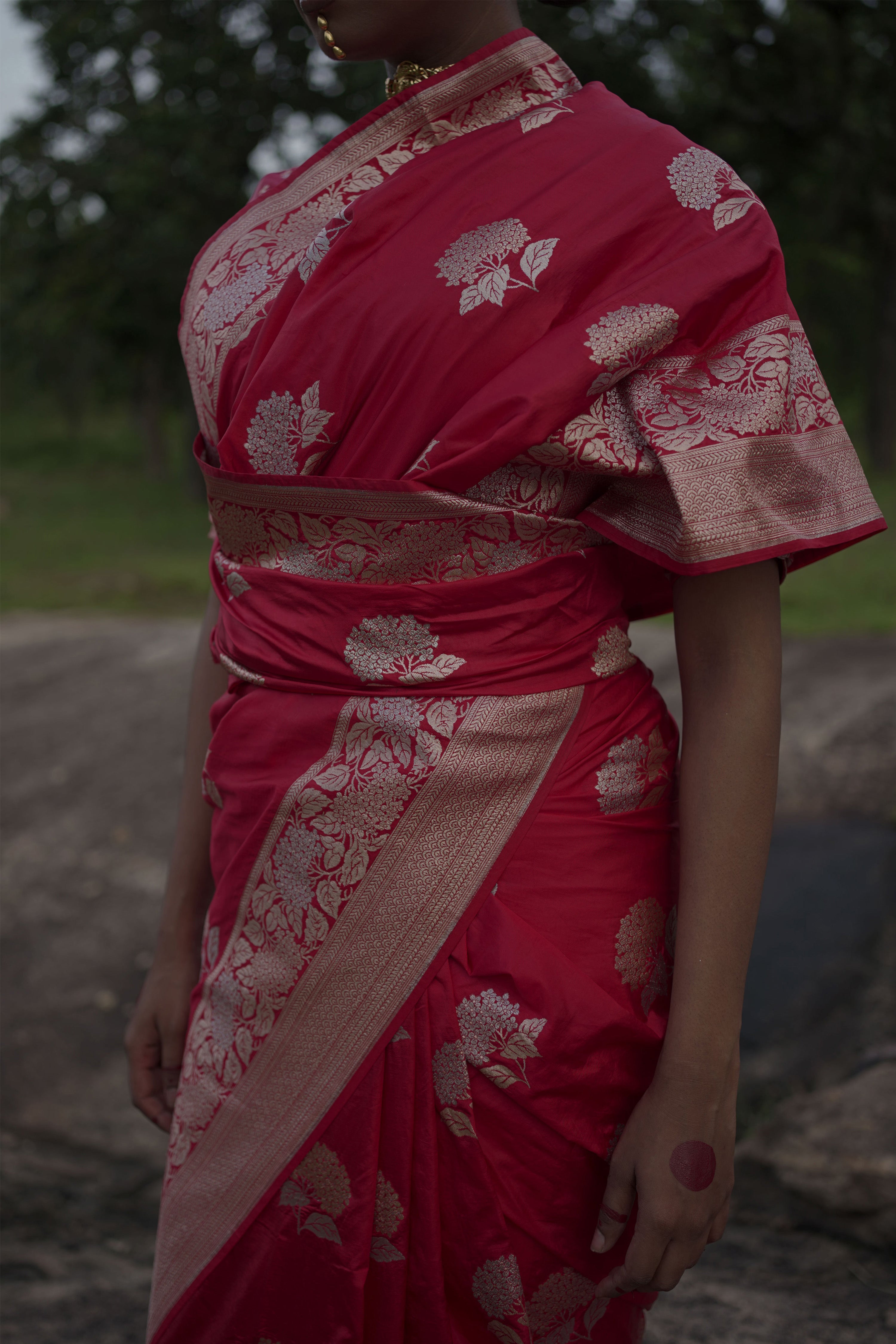Ranangana I Red Handwoven Katan Banarasi Saree with Floral Jaal Zari Border and Geranium Motifs