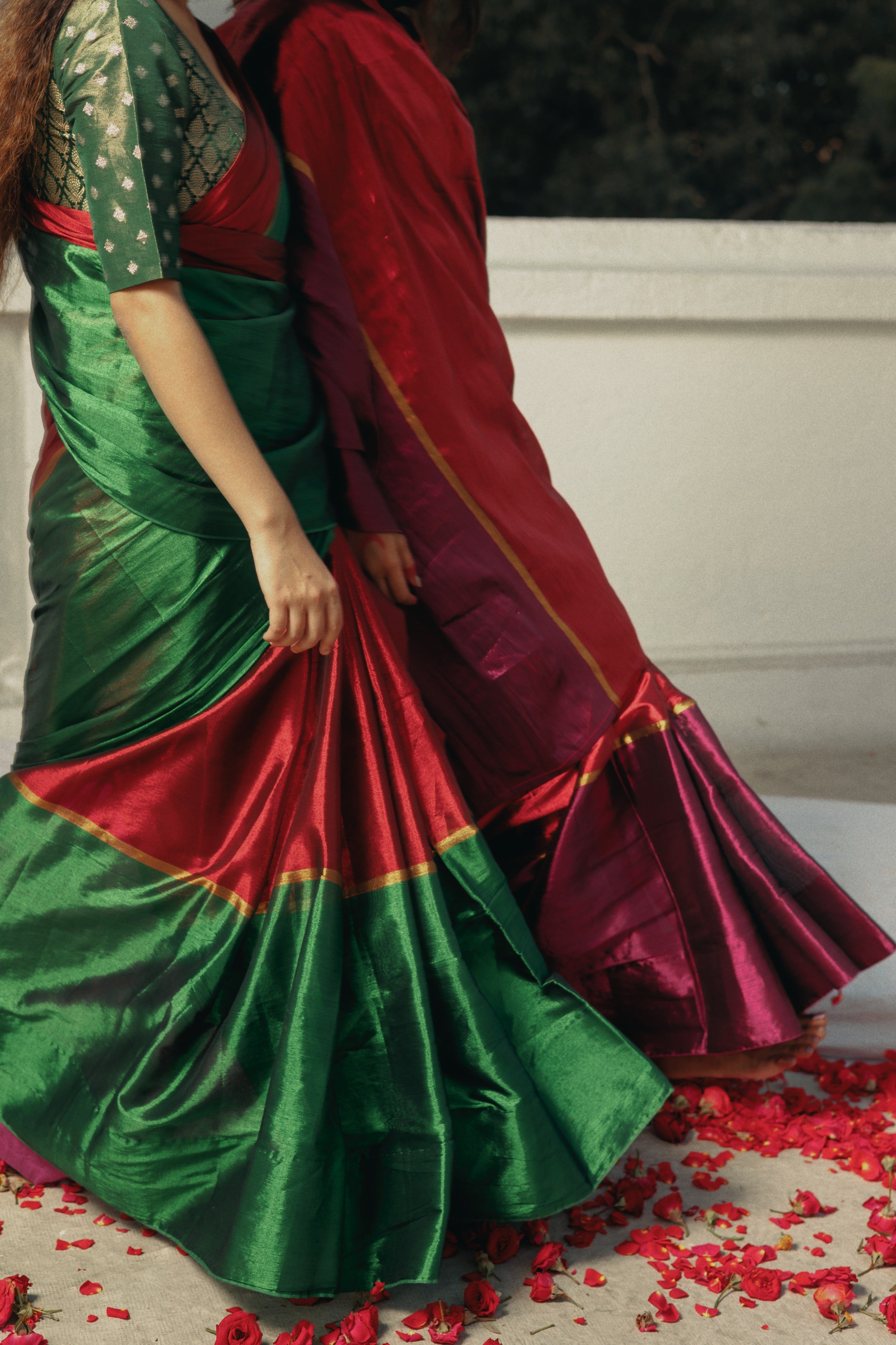 Sampriti I Red and Green Handloom Tissue saree