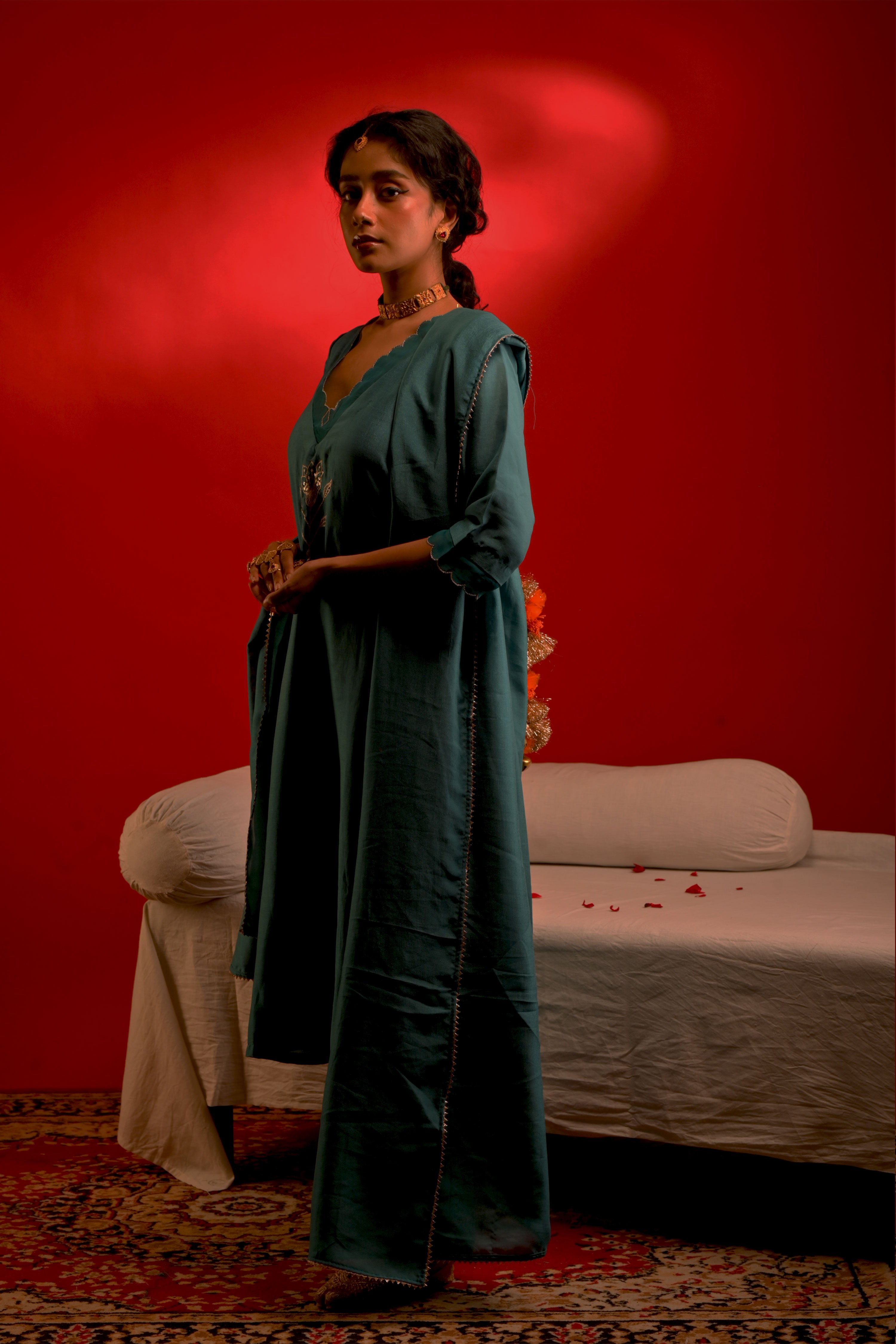 Reet I Turquoise chinon hand embroidered kurta pant set with dupatta