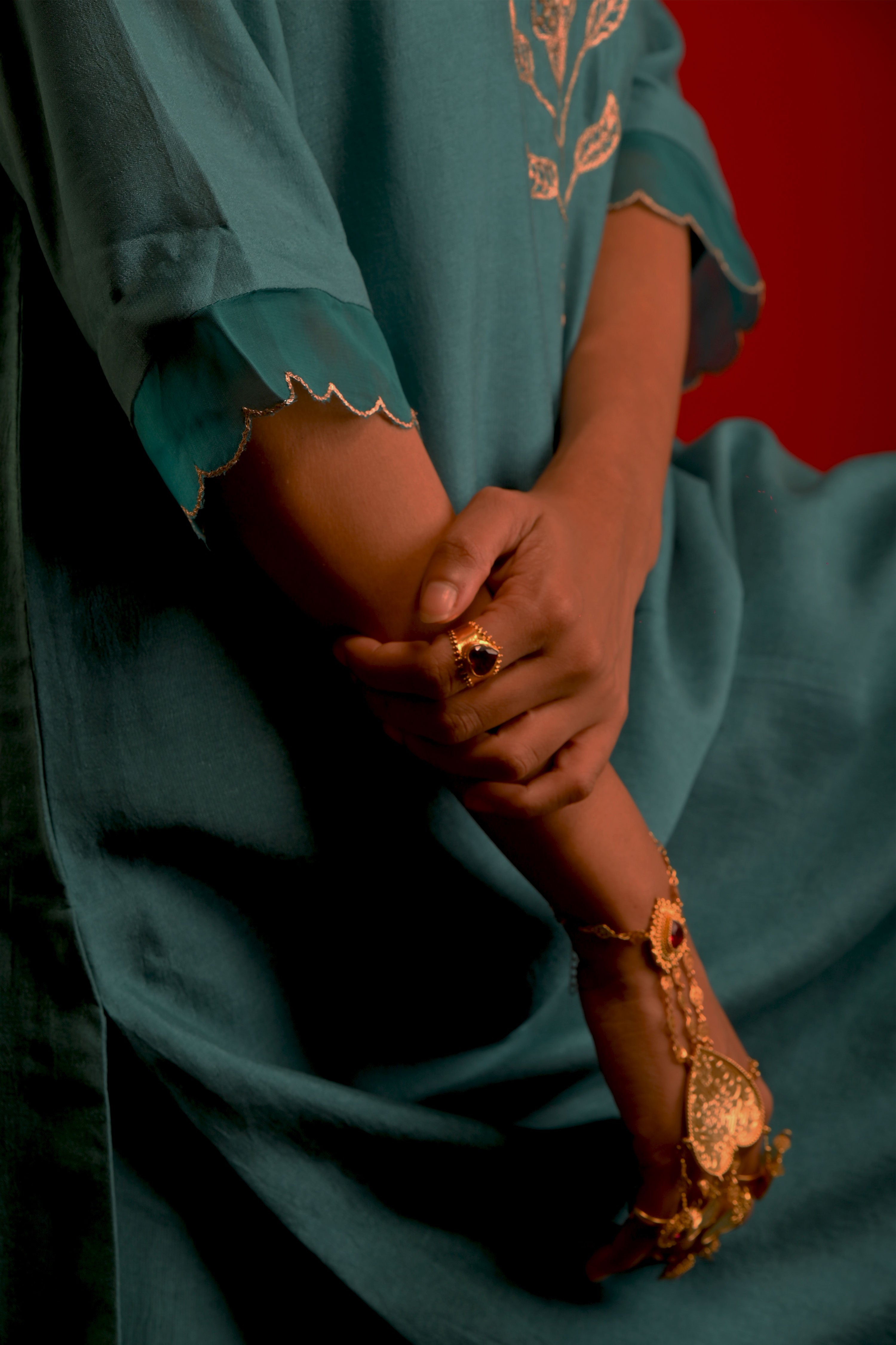 Reet I Turquoise chinon hand embroidered kurta pant set with dupatta