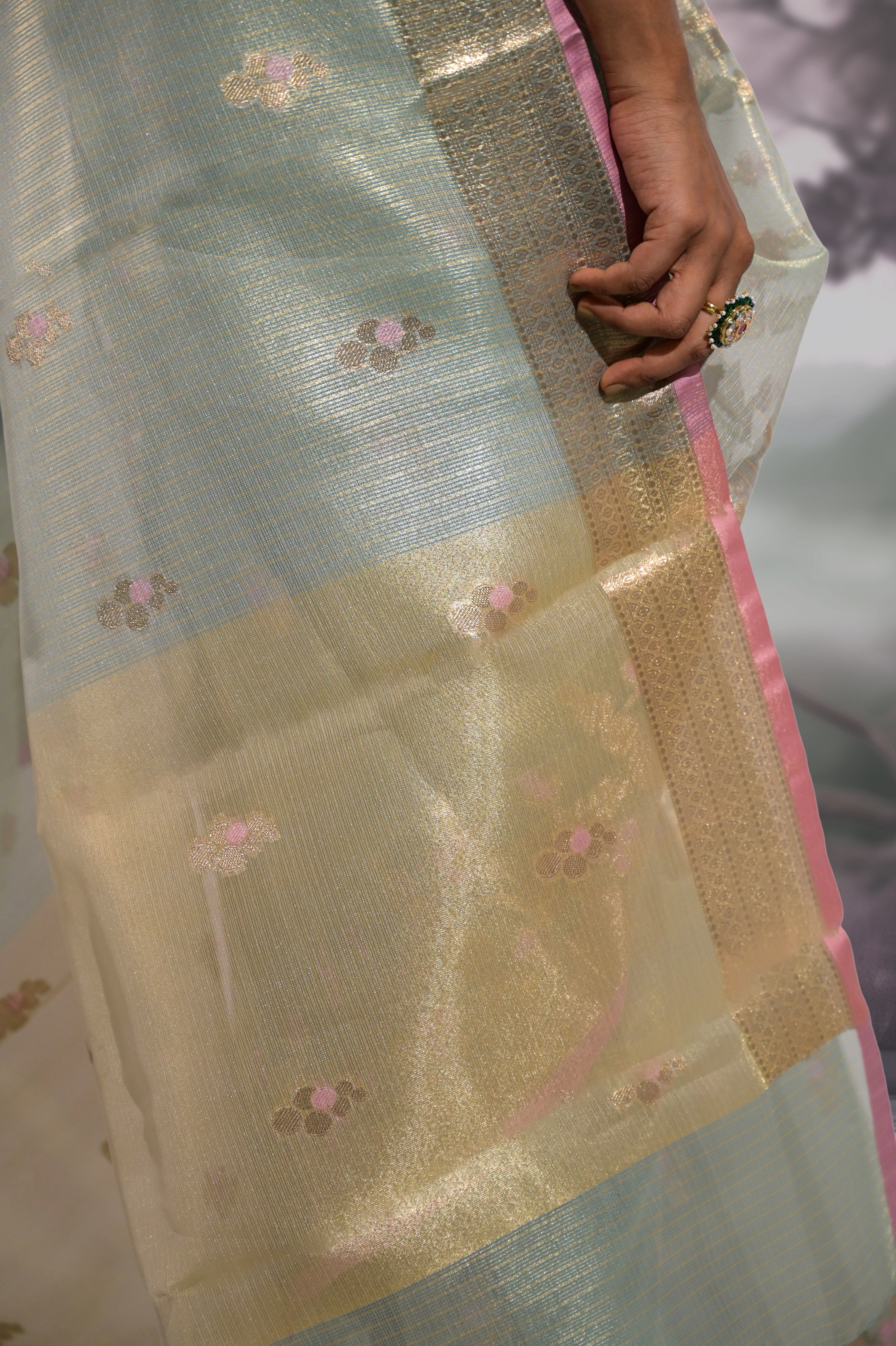 handloom-kota-tissue-saree