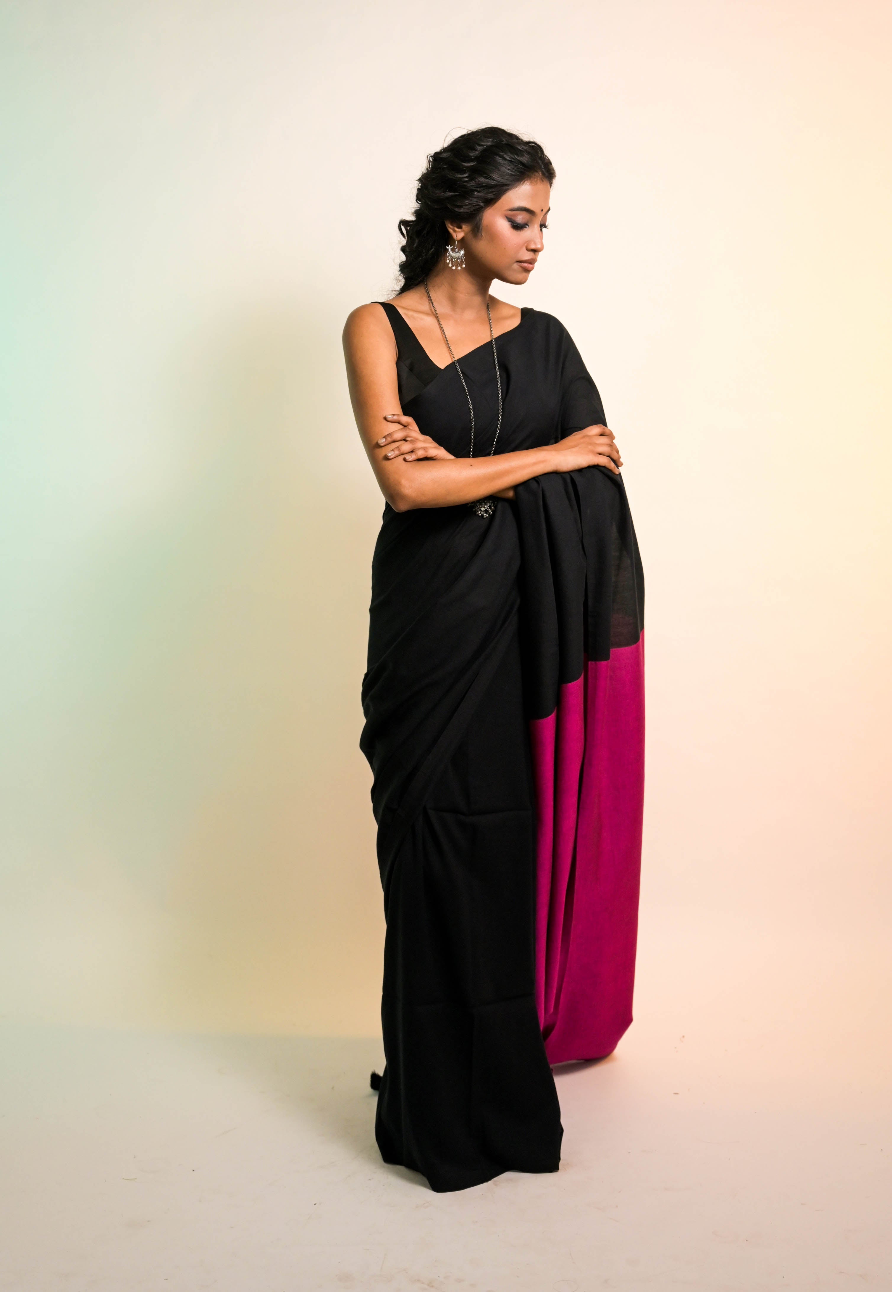Zindagi ki safar I Black Handloom Cotton Acrylic Saree