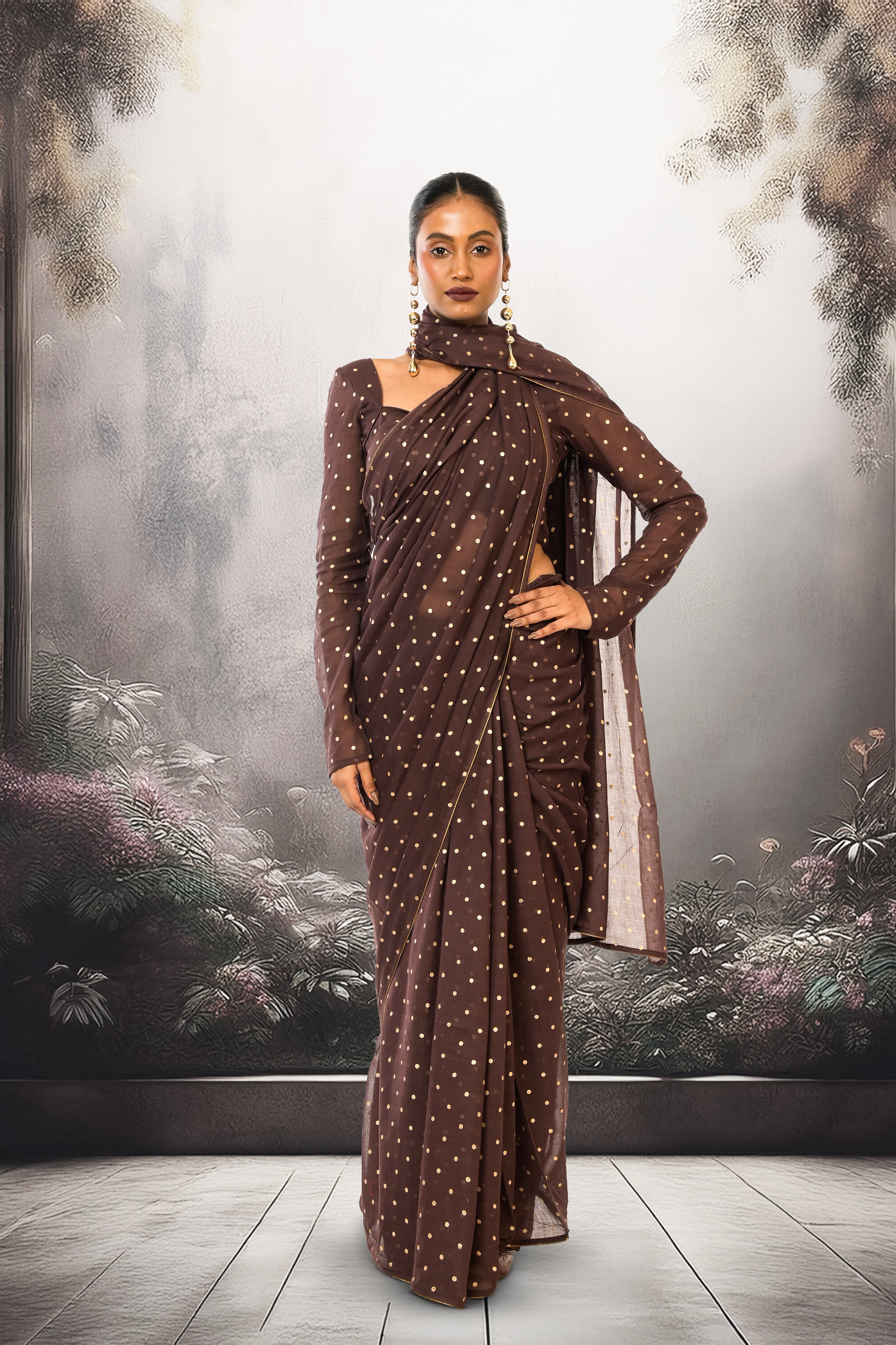 brown-mul-mul-metallic-polka-dotted-saree