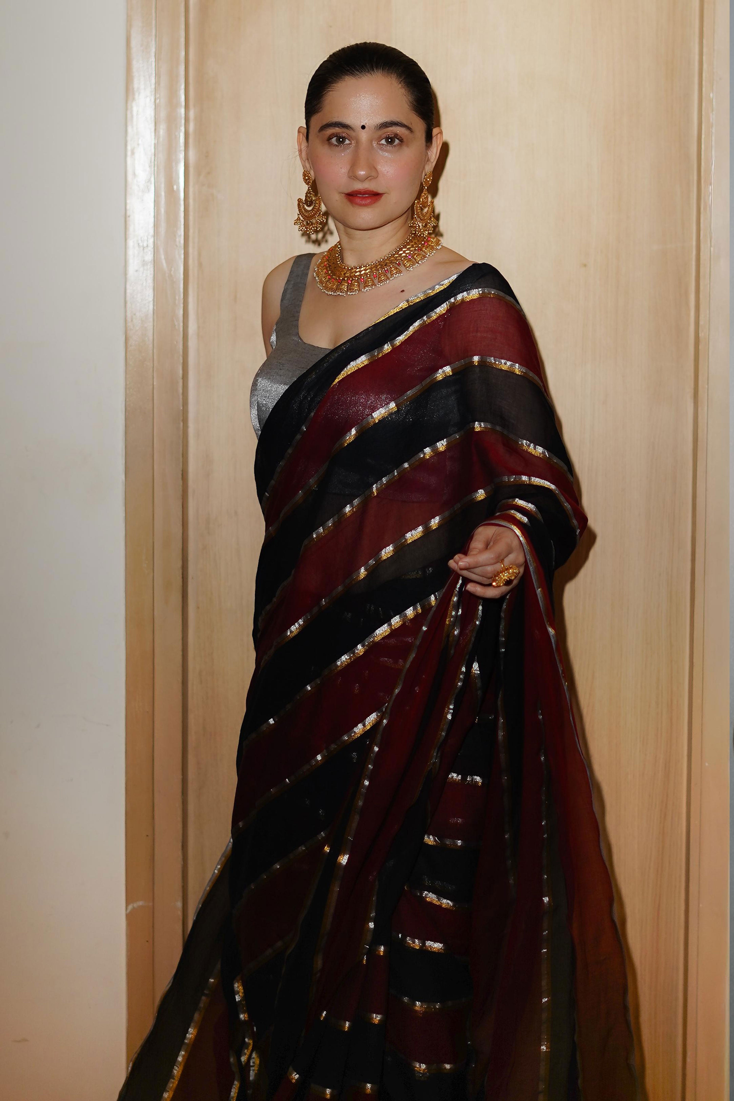 Sanjeeda Shaikh in our Kaashni Saree