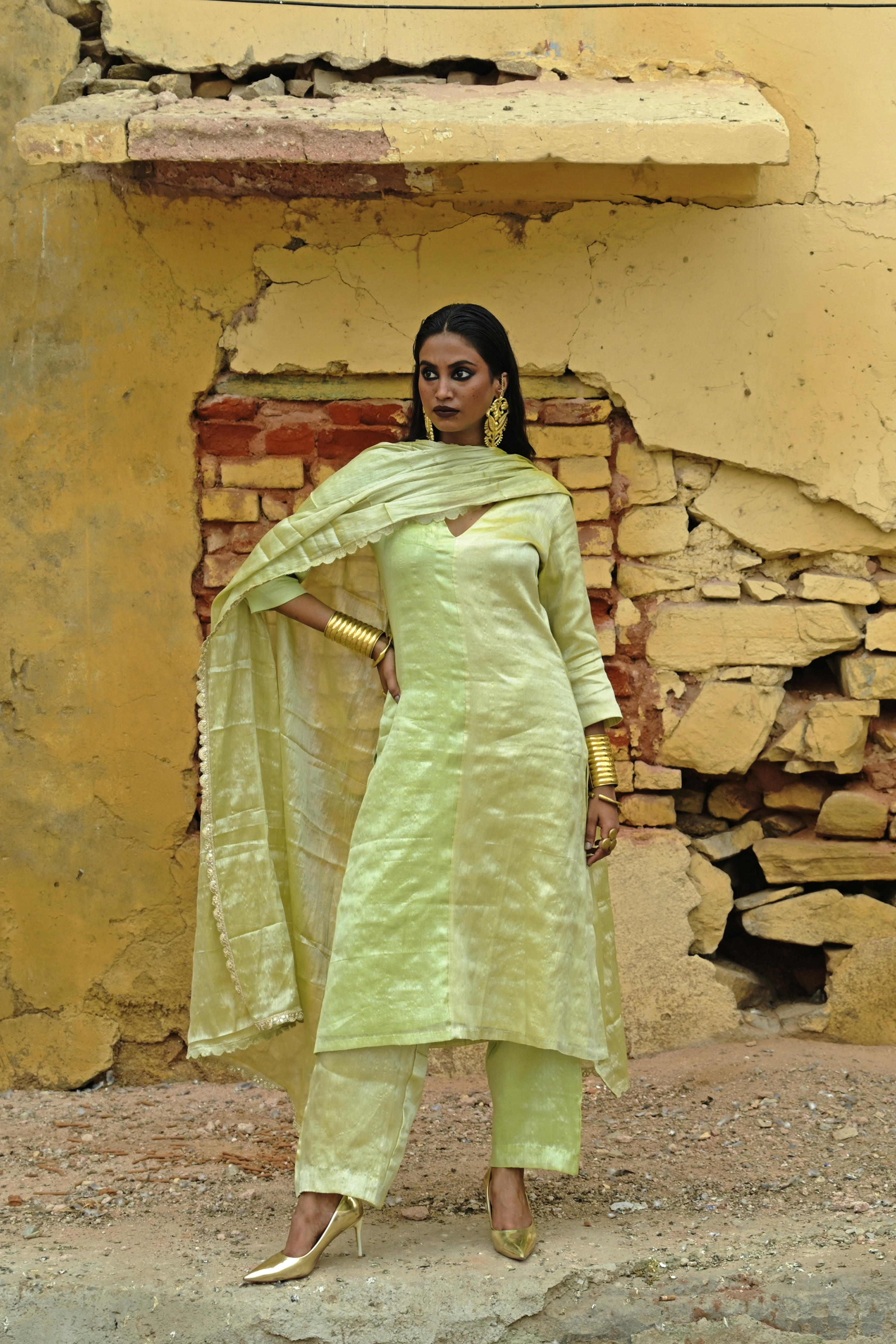 Akshata I Neon green and neon yellow handloom tissue kurti pant set with Dupatta