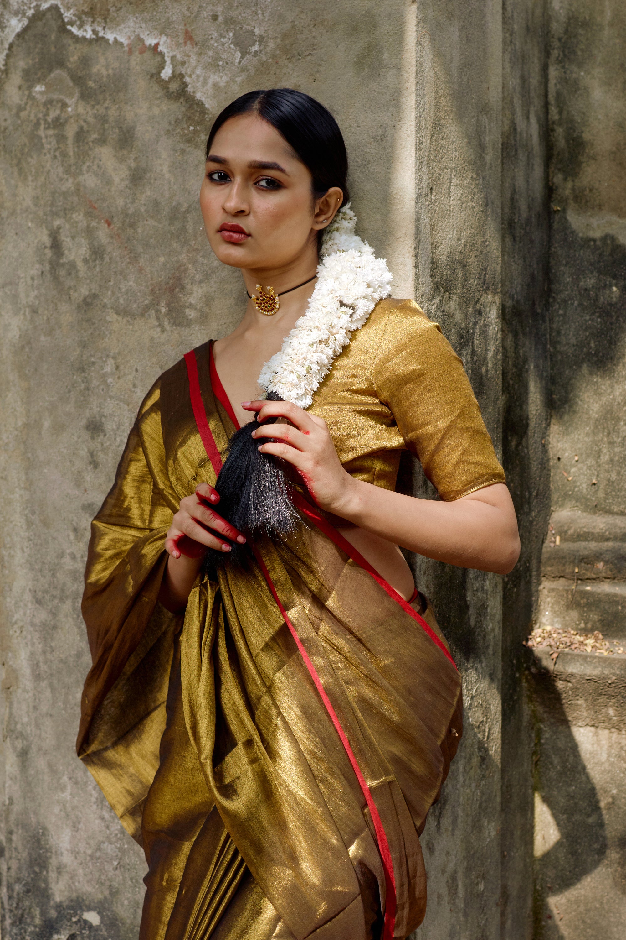 Gold Silver Fusion Handloom Saree main image 1