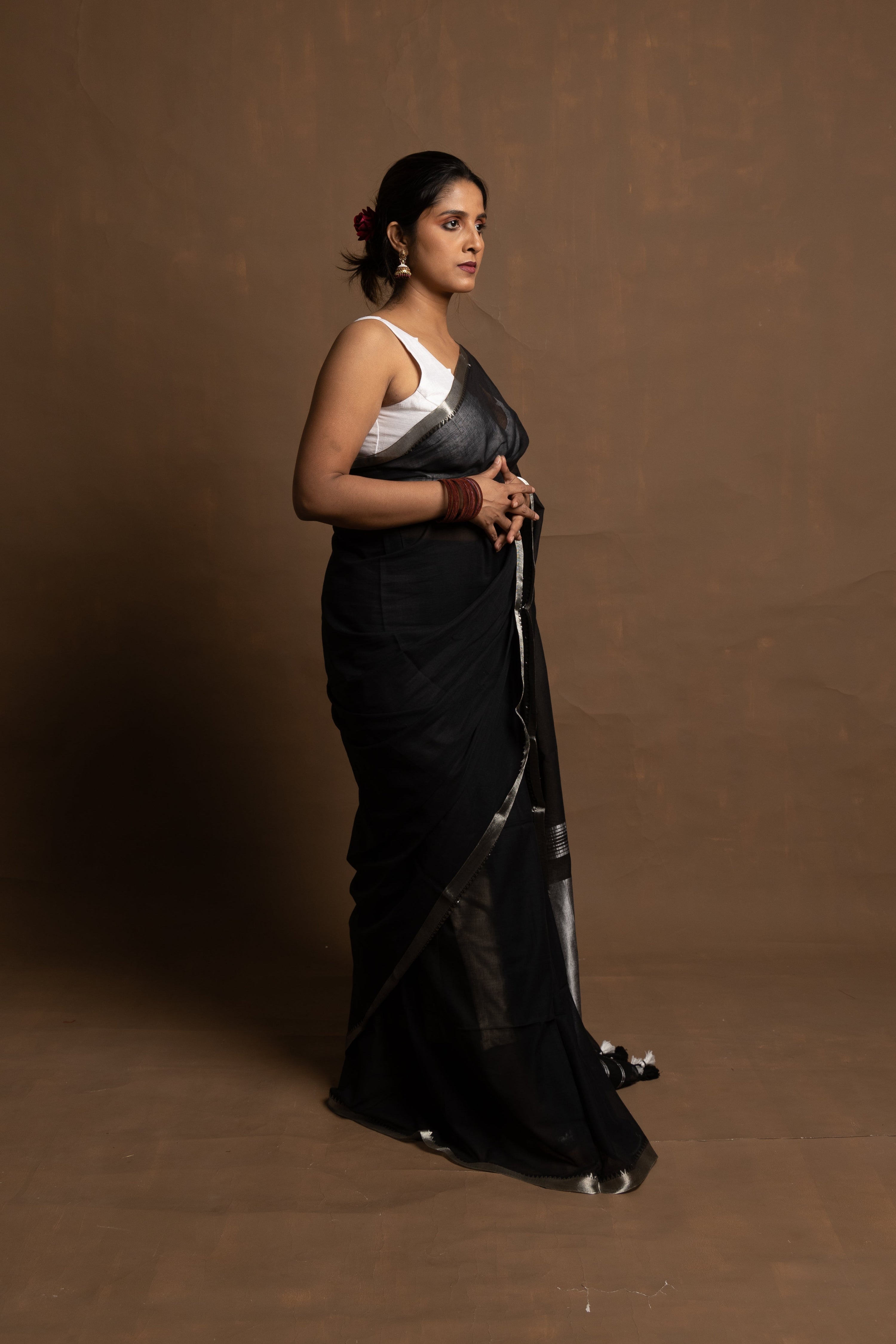 black-handloom-cotton-saree-with-zari-pllu