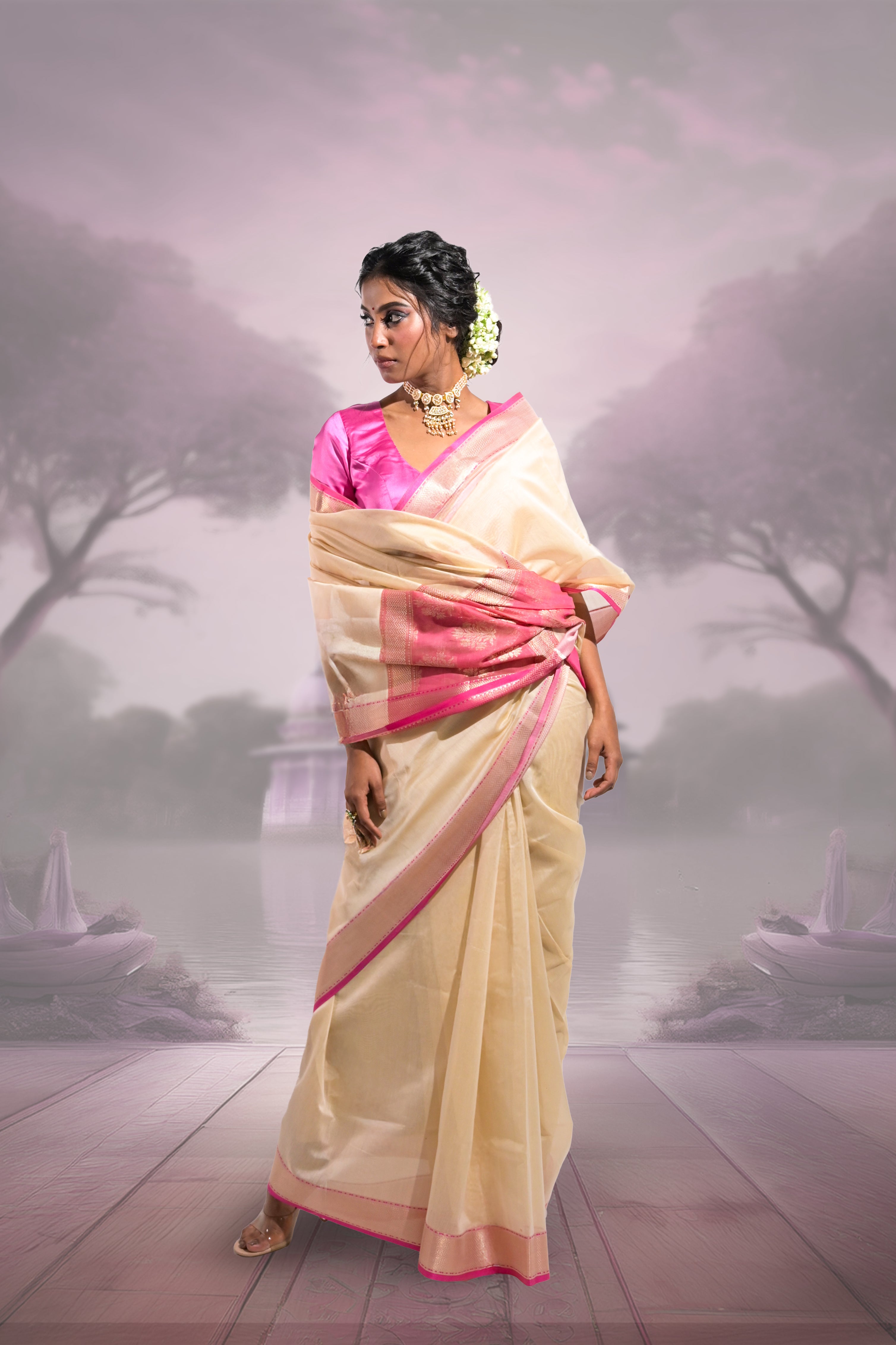 ivory-coloured-saree-with-pink-floral-motifs-pallu
