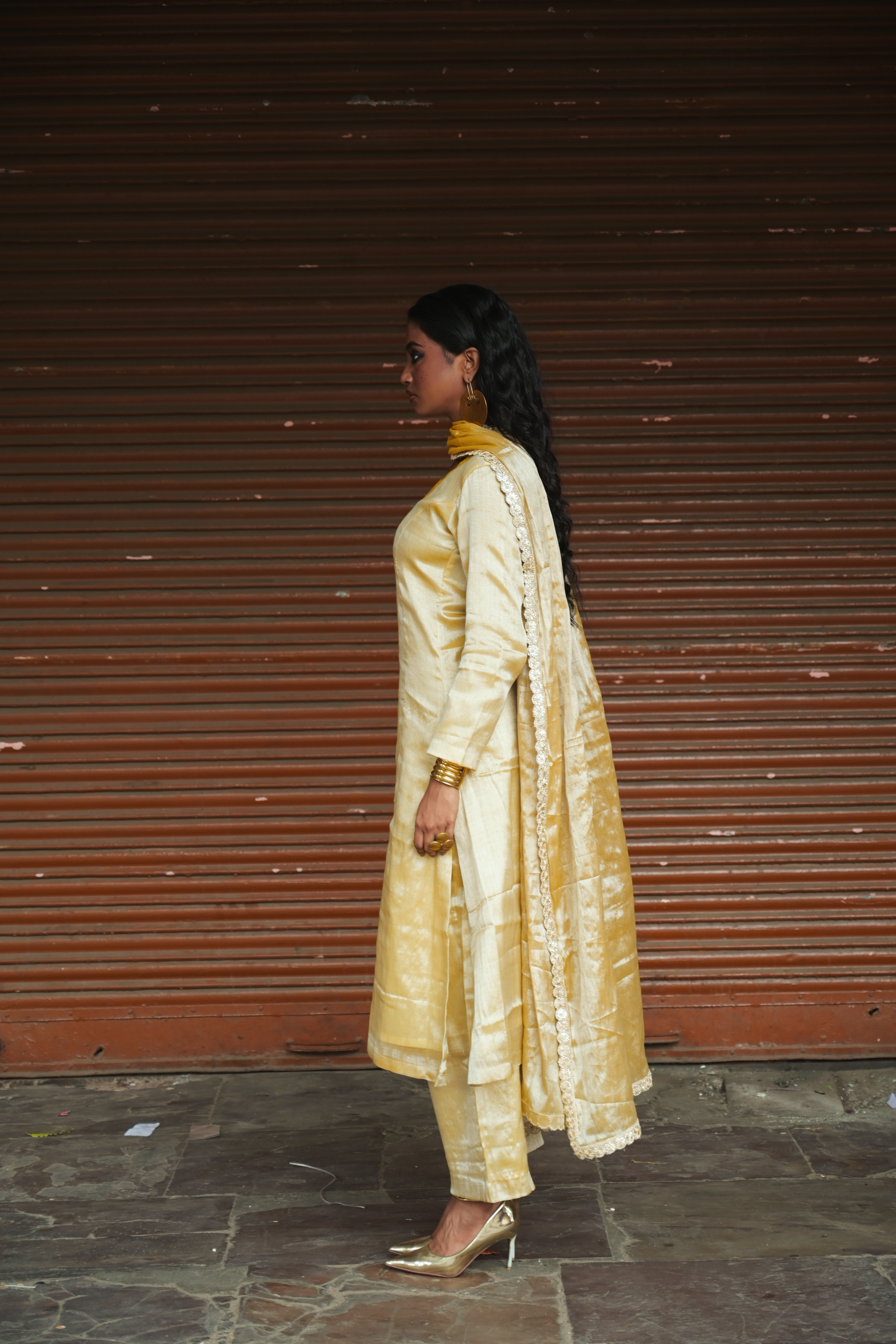Akshwini I Neon Yellow Handloom Tissue Kurti Pant Set with Dupatta