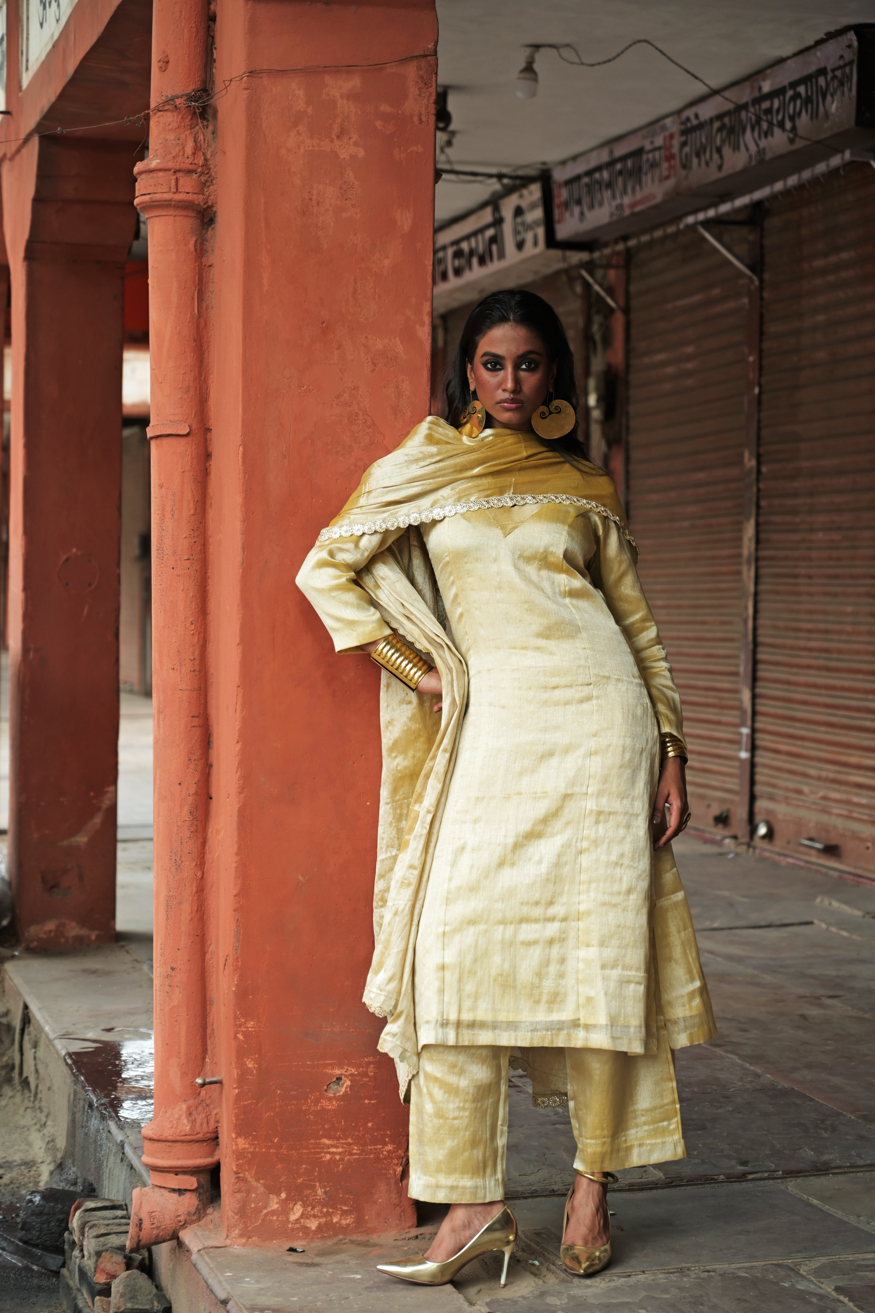 Akshwini I Neon Yellow Handloom Tissue Kurti Pant Set with Dupatta