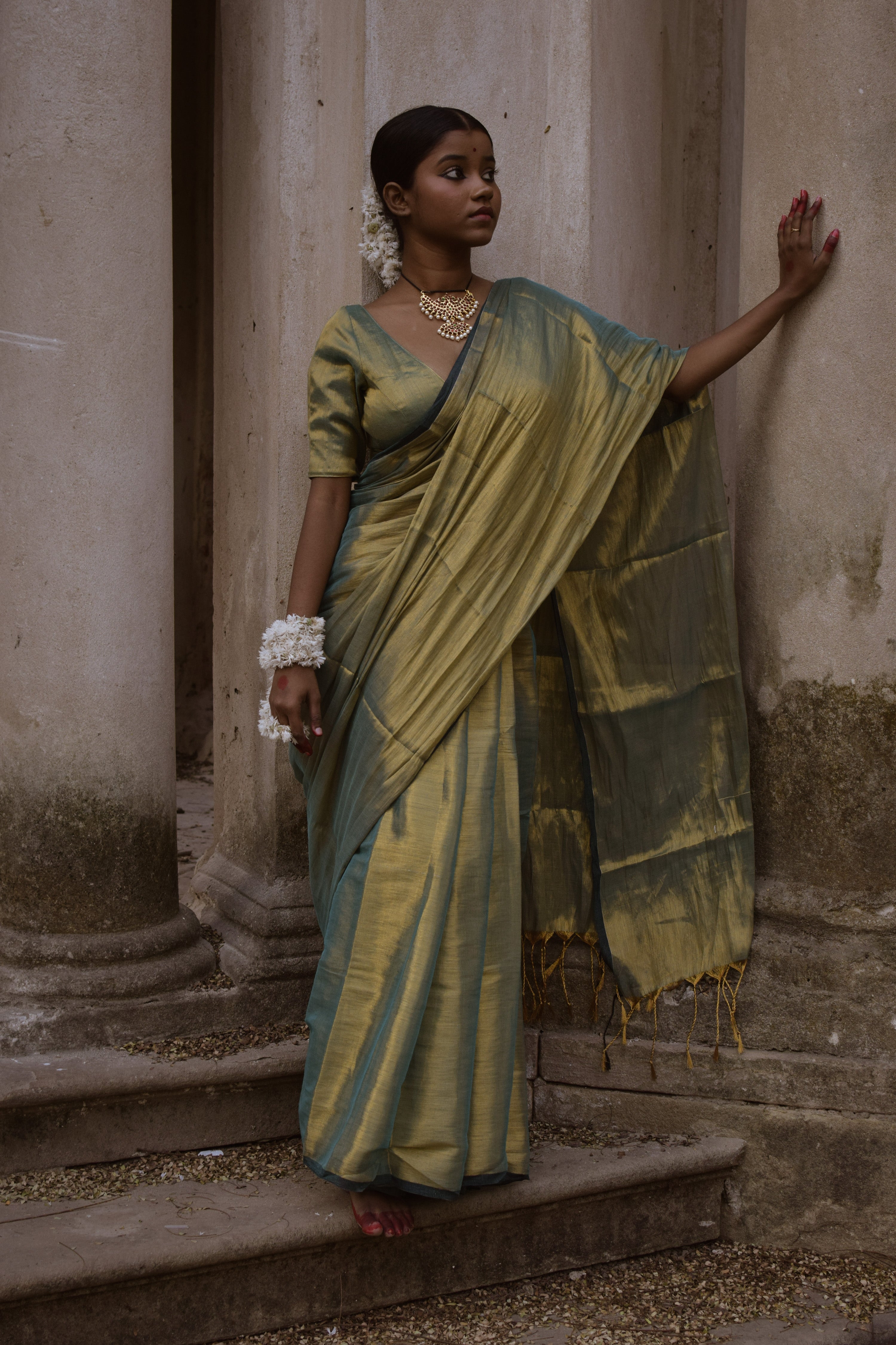 Dual Tone Seagreen Tissue Saree - Pure Handloom Saree – Huts and Looms