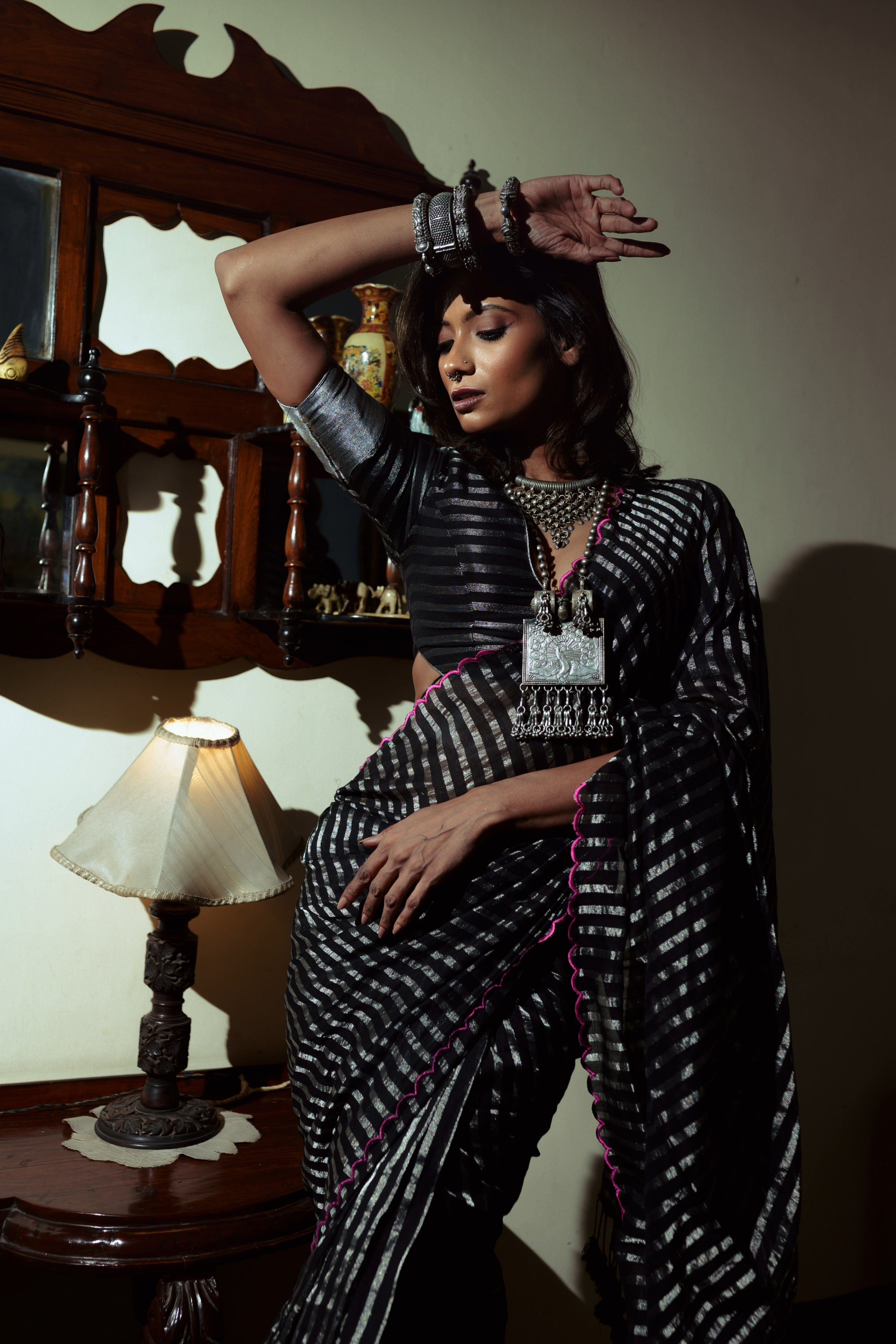 silver-stripes-black-handwoven-cotton-saree