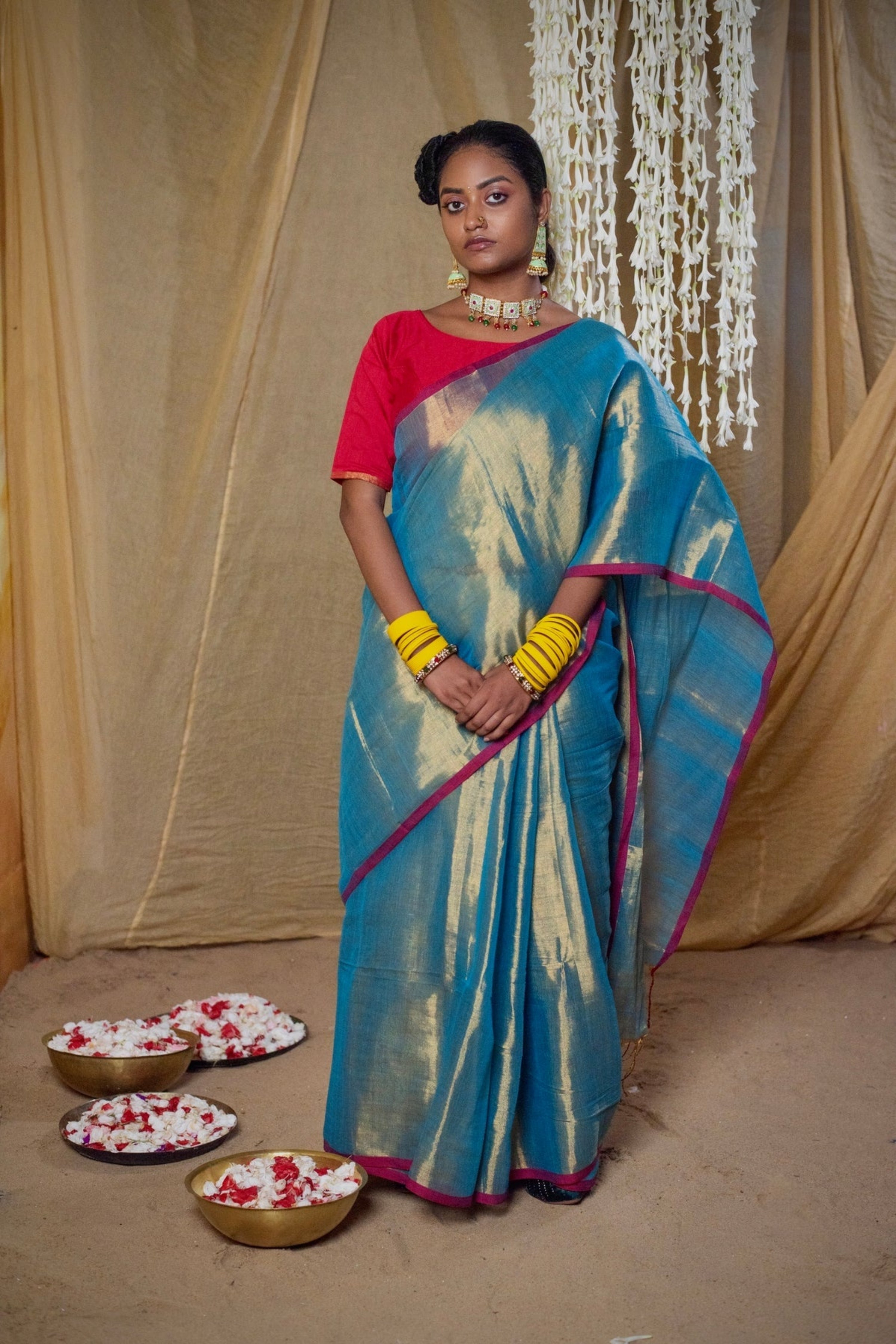 blue-coloured-tissue-saree